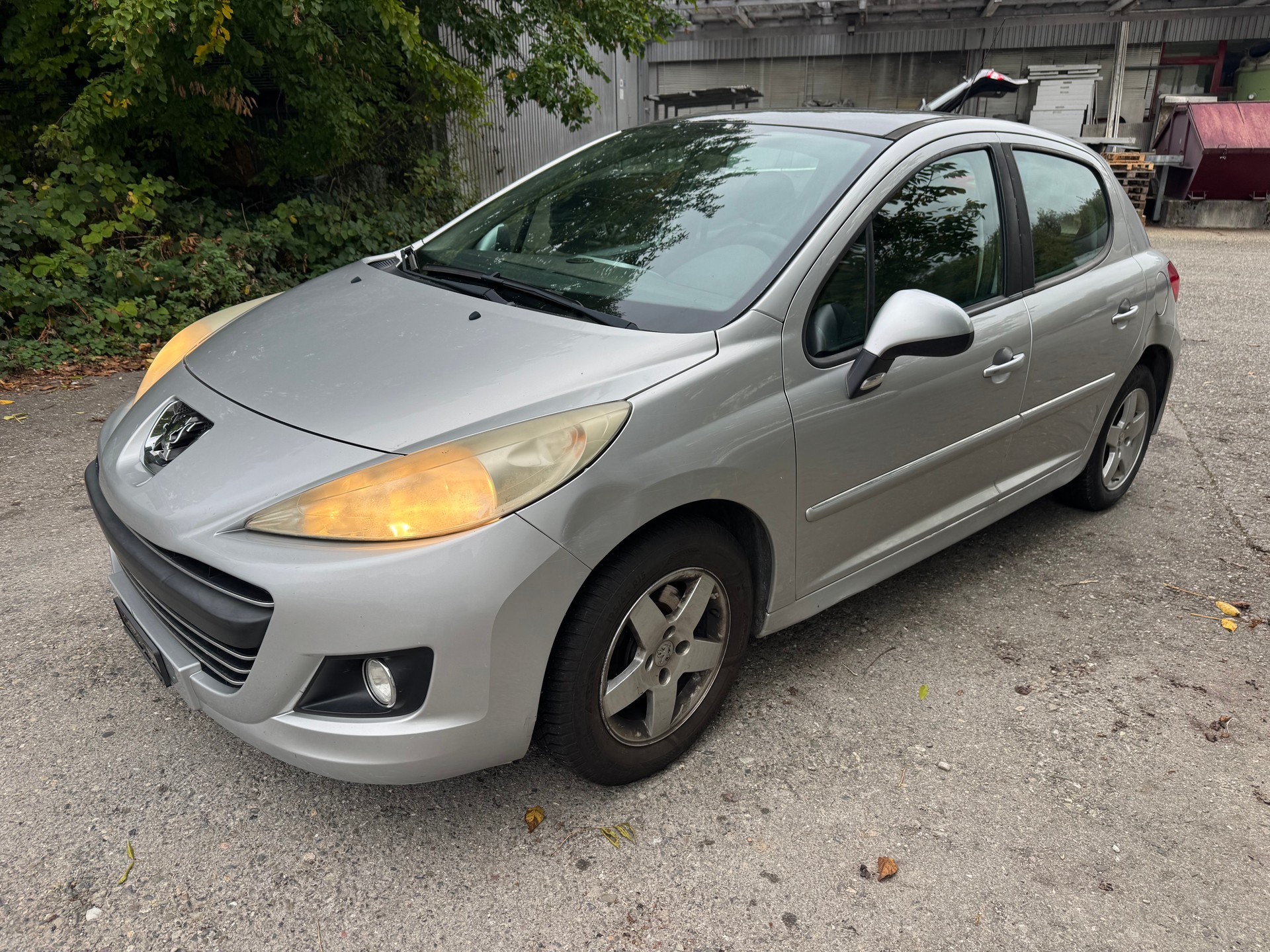 PEUGEOT 207 1.4 16V Sport-image-0