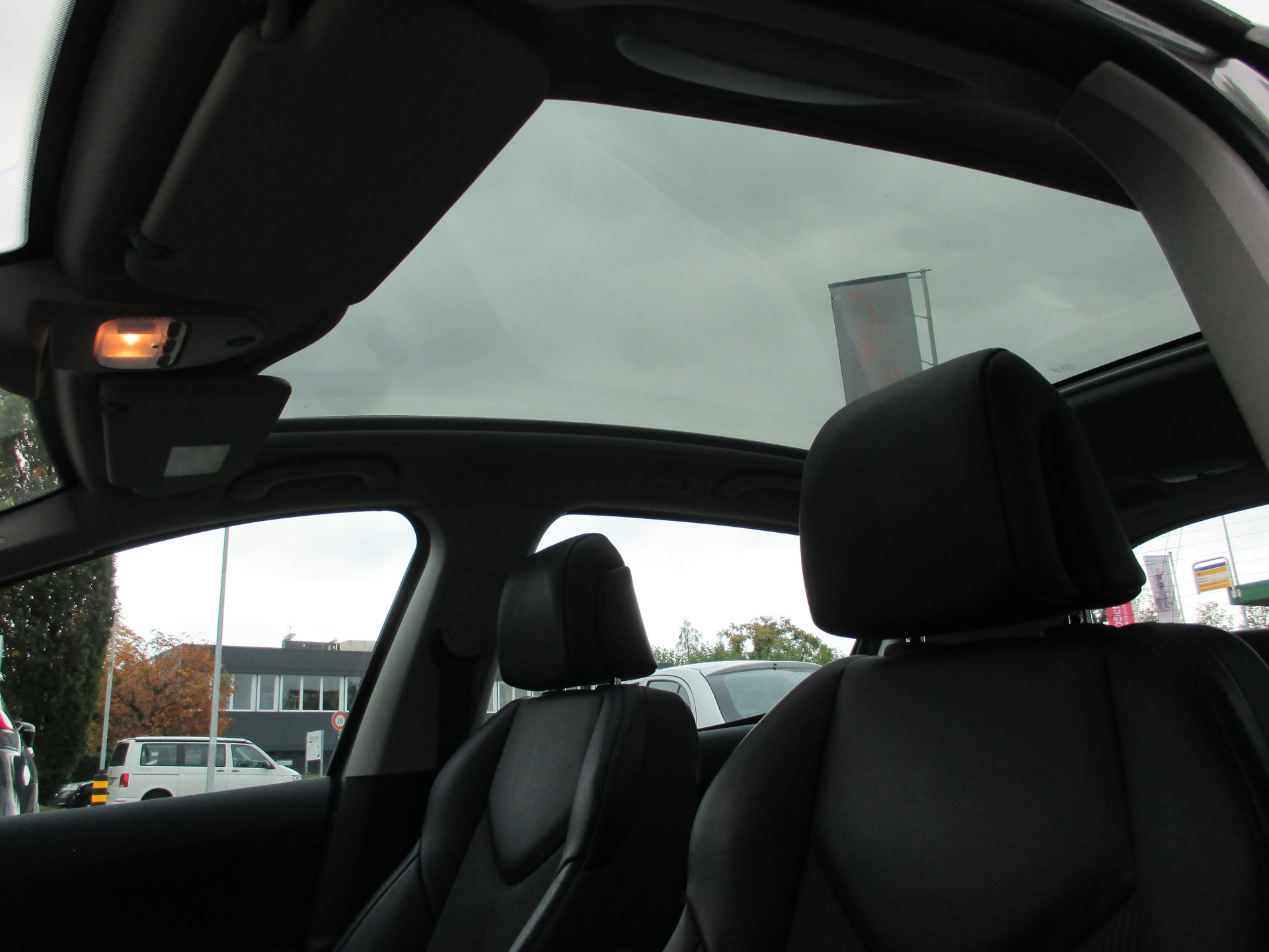 PEUGEOT 308 1.6 16V T XSI Automatic-image-14