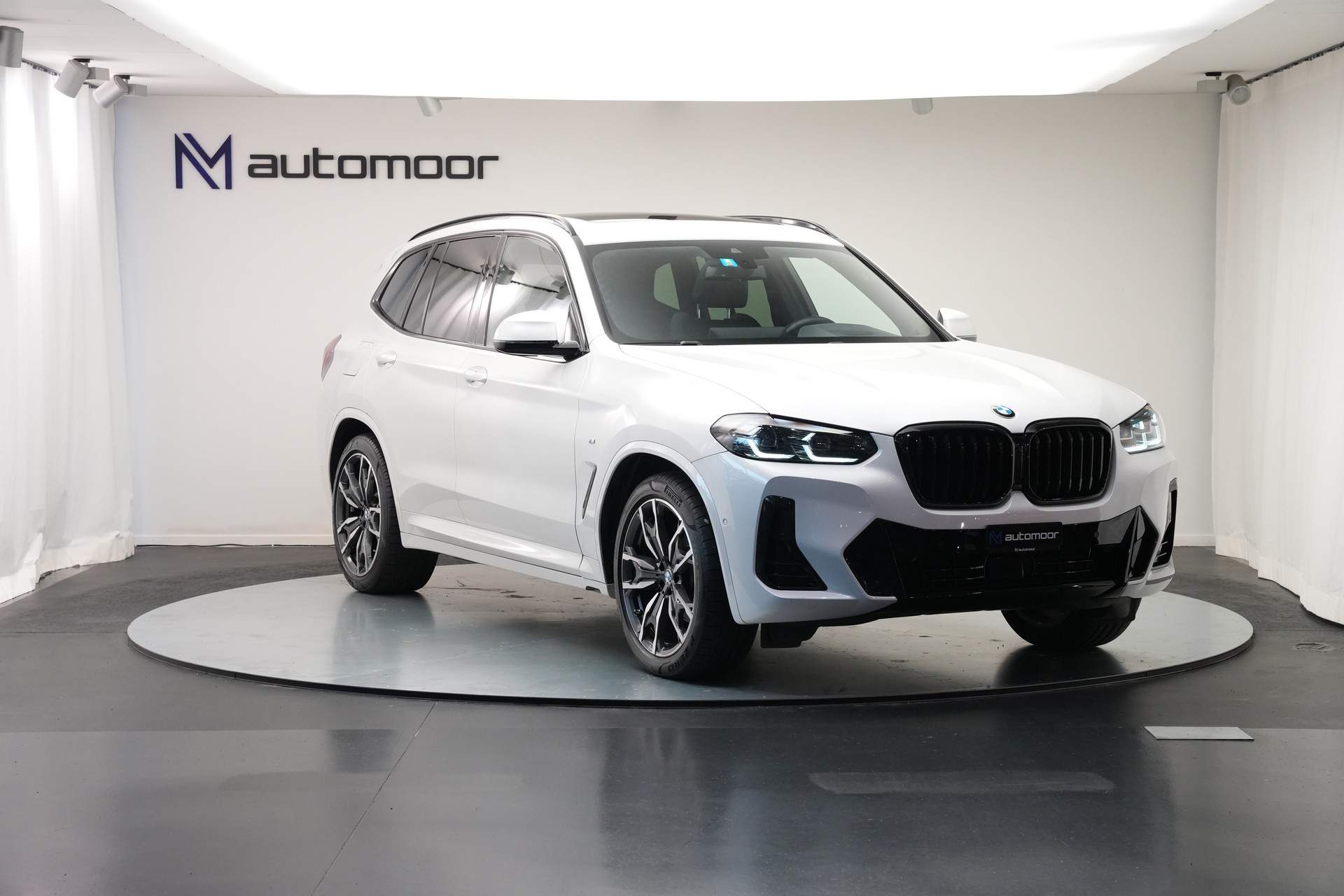 BMW X3 xDrive 48V 20d M Sport *CH-Fahrzeug* *Carbon* *Panorama* *AHK*-image-2