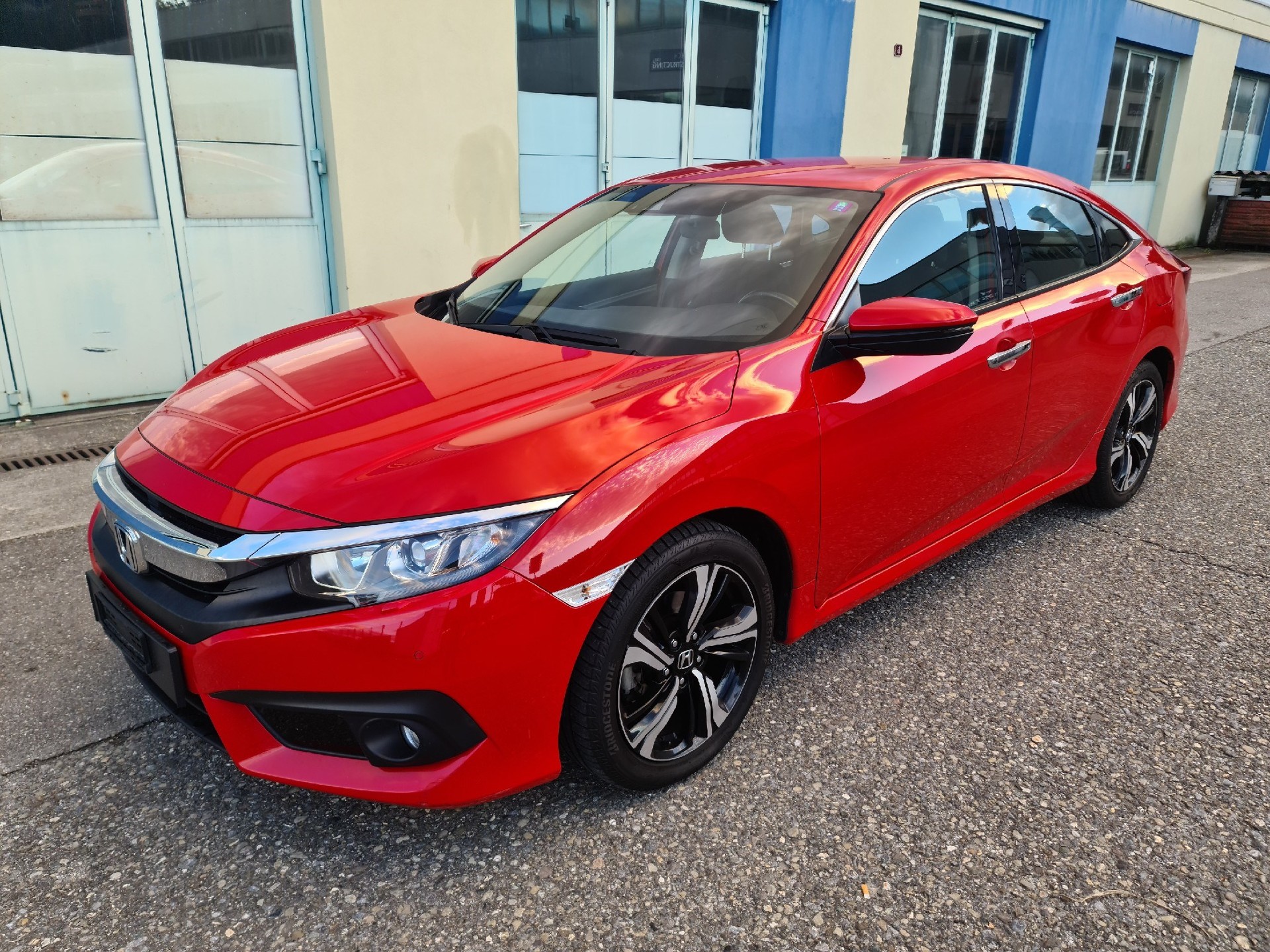 HONDA Civic Sedan 1.5 VTEC Executive Premium-image-9