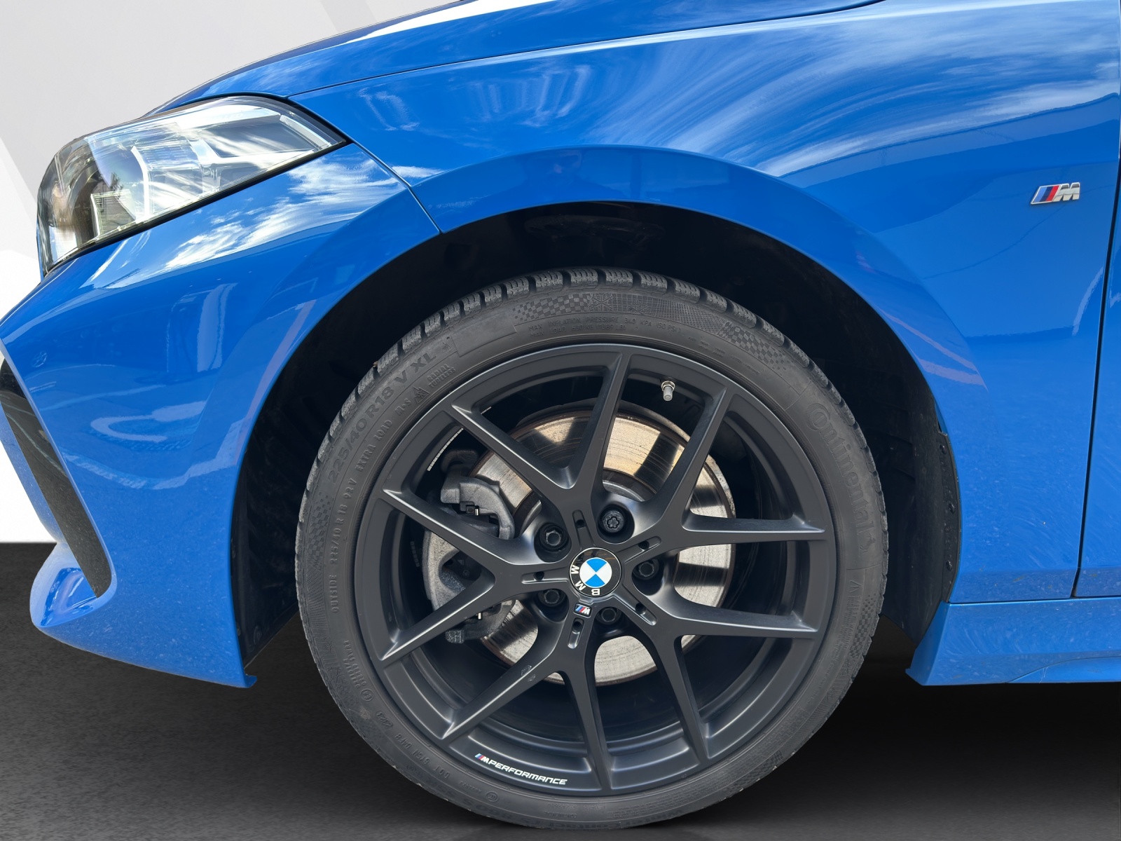 BMW 120d xDrive-image-15