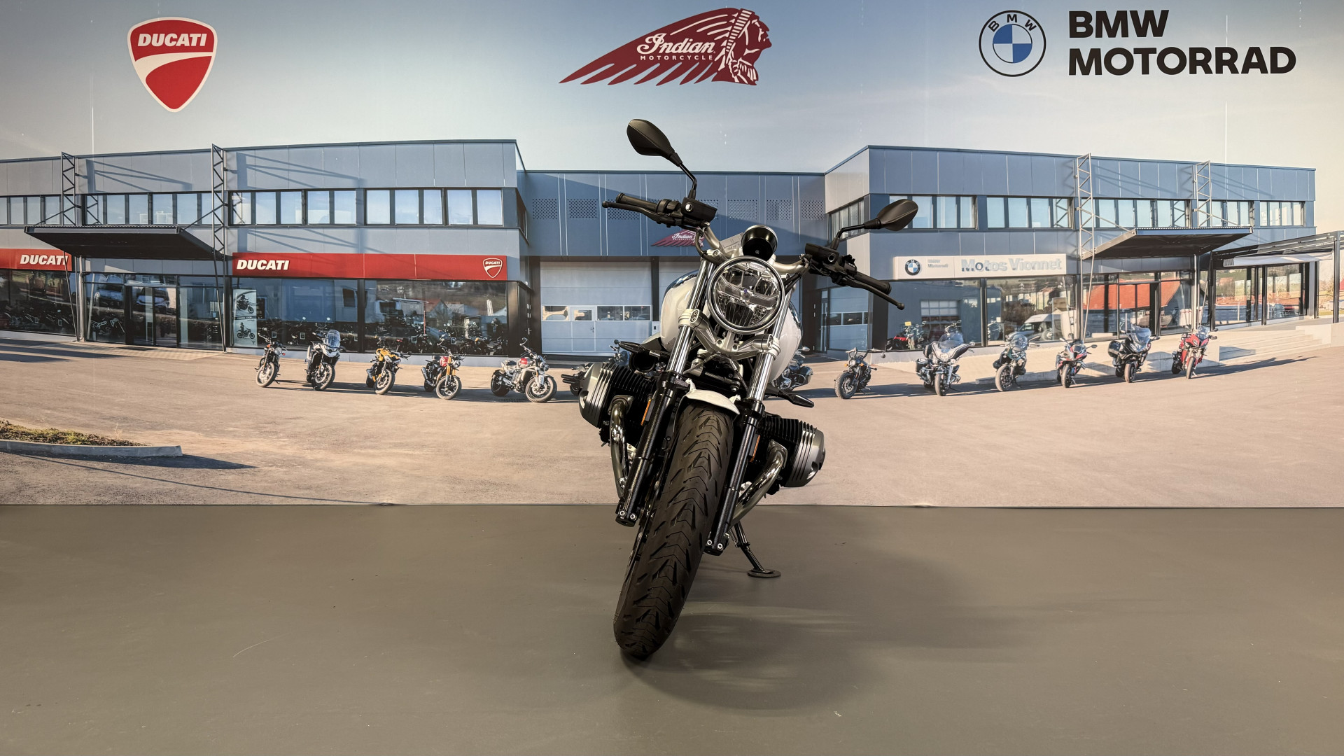 BMW R nineT Pure-image-1