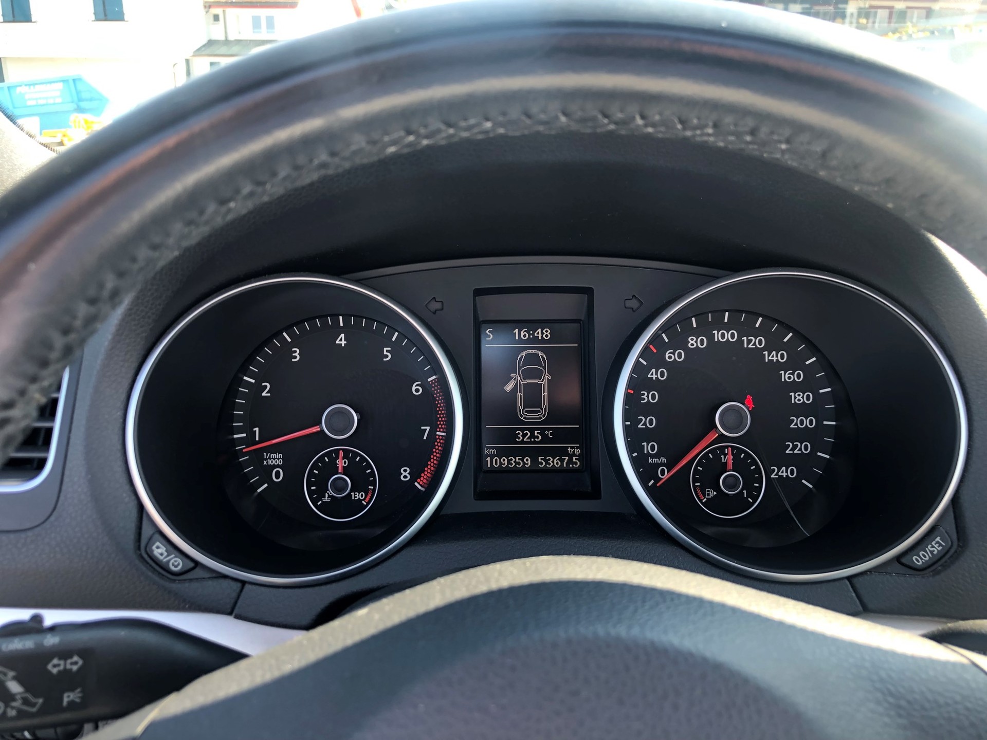 VW Golf Cabrio 1.2 TSI BMT day & night-image-9