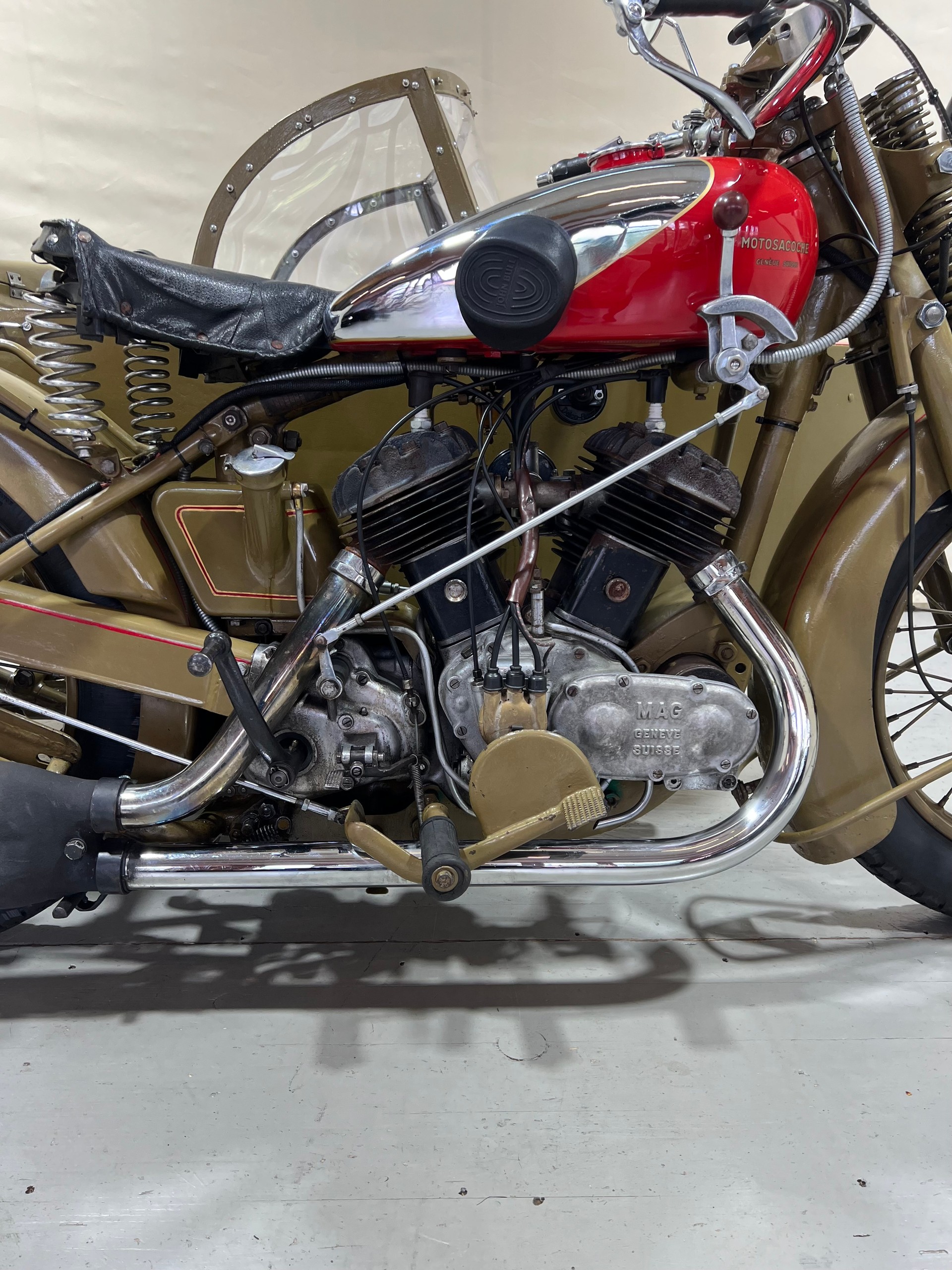 MOTOSACOCHE 720 Seitenwagen-showroom-element-2