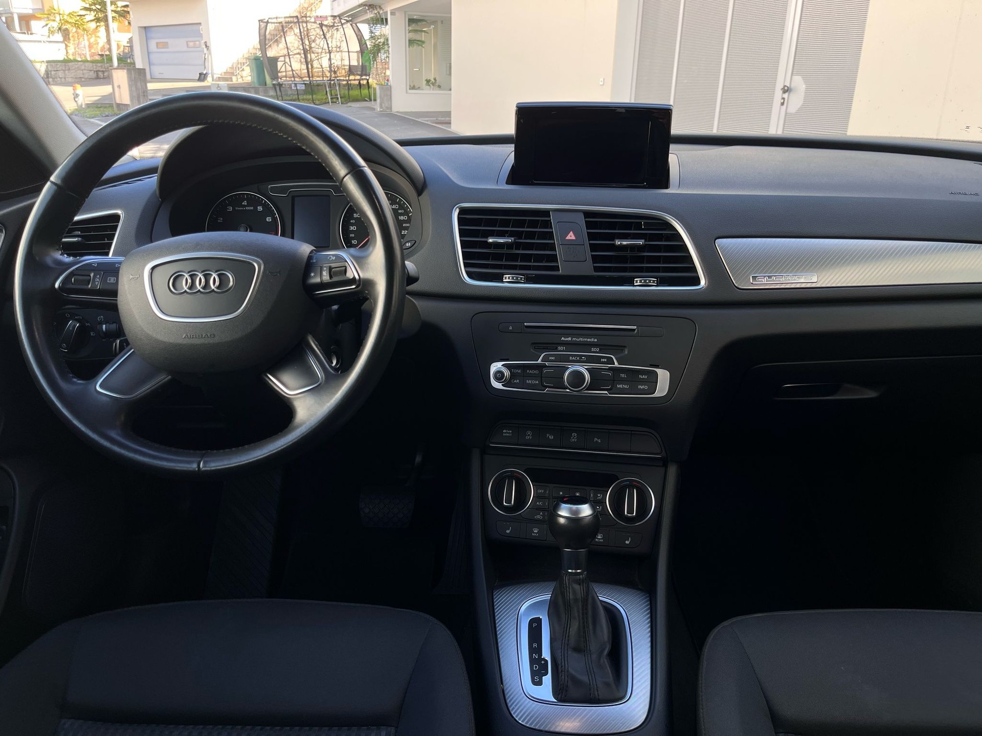 AUDI Q3 2.0 TFSI design quattro S-tronic 8x Alu 12Mt Gara-image-14