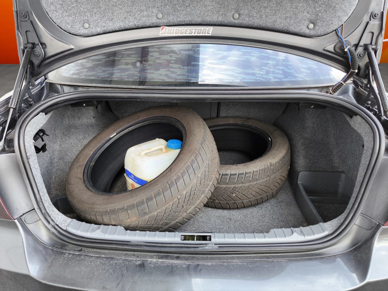 BMW 320d-image-9