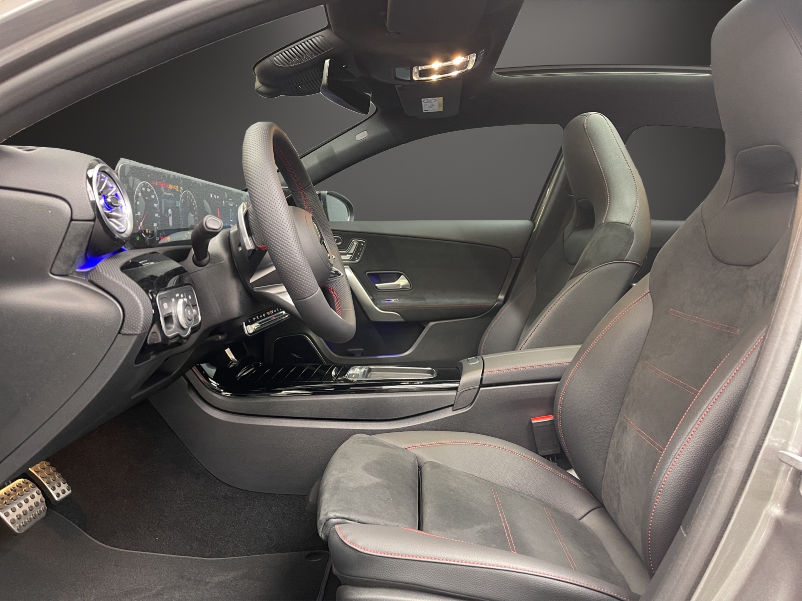 MERCEDES-BENZ A 250 e EQ Star 8G-DCT-image-9