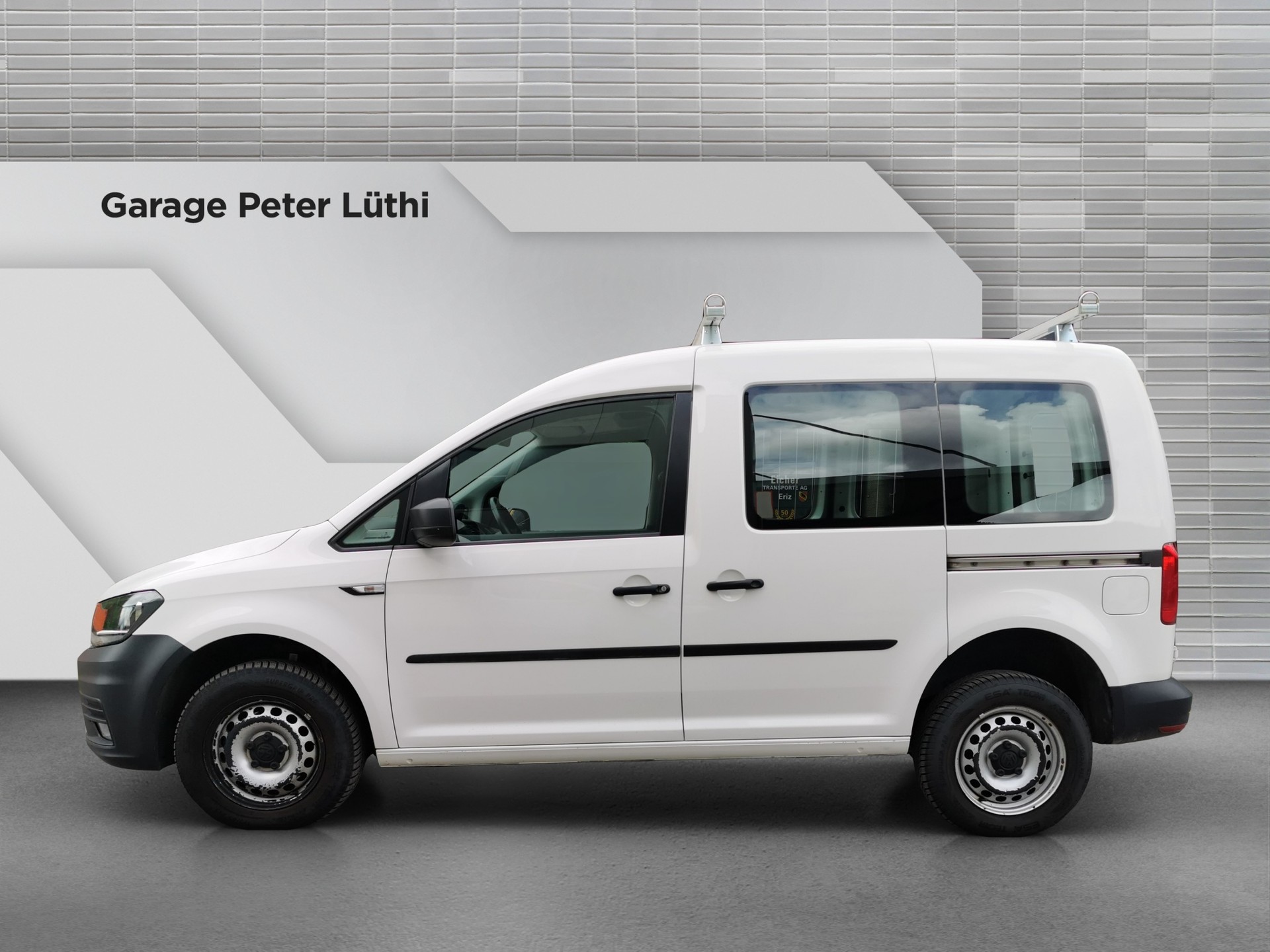 VW Caddy 2.0TDI 4Motion BlueMotion Technology-image-2