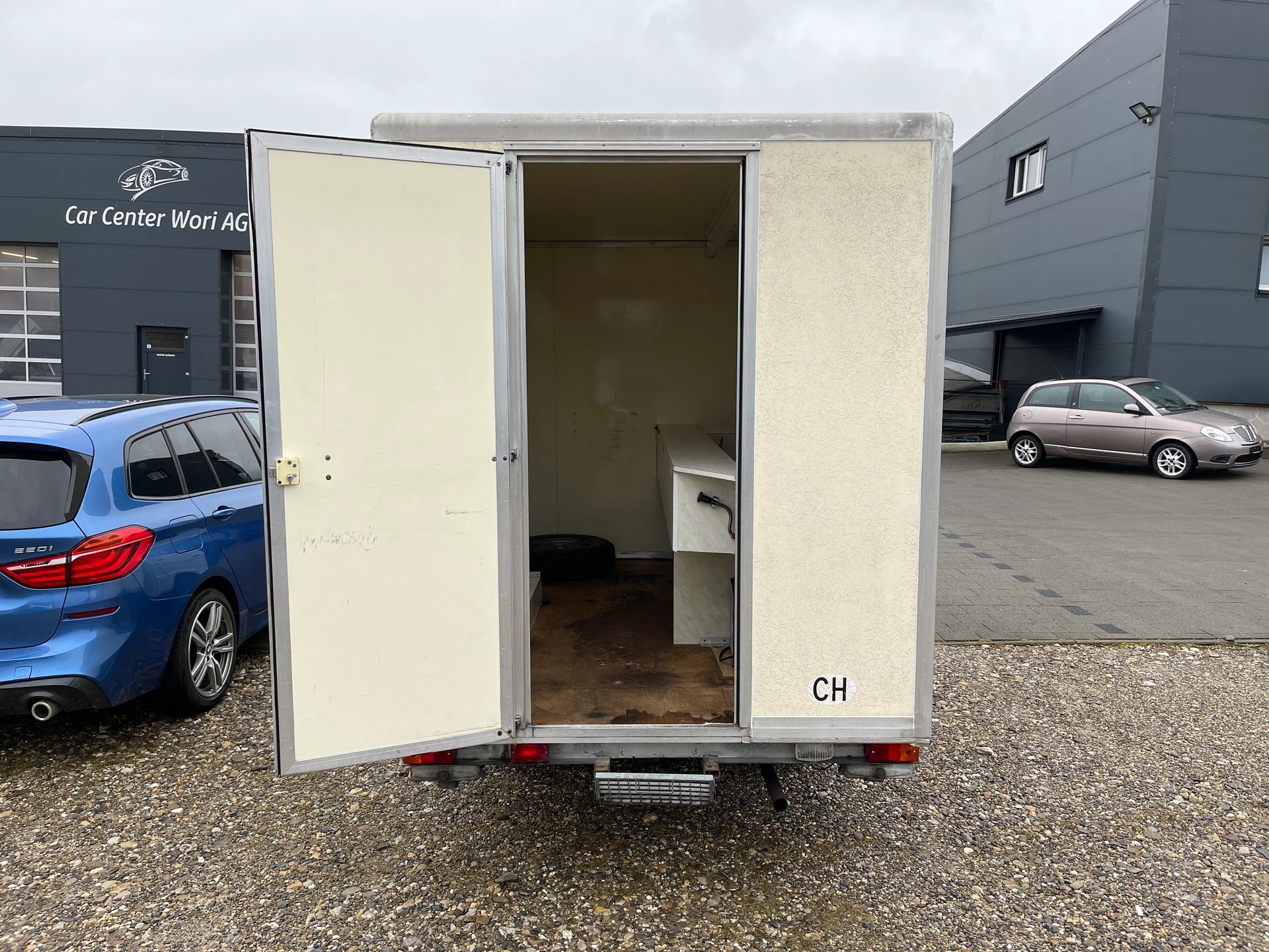 MITSUBISHI L 300 2.5D-image-11