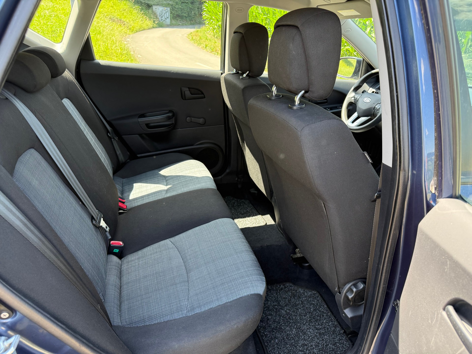 KIA Cee'd Sporty Wagon 1.6 16V Style Automatic-image-6