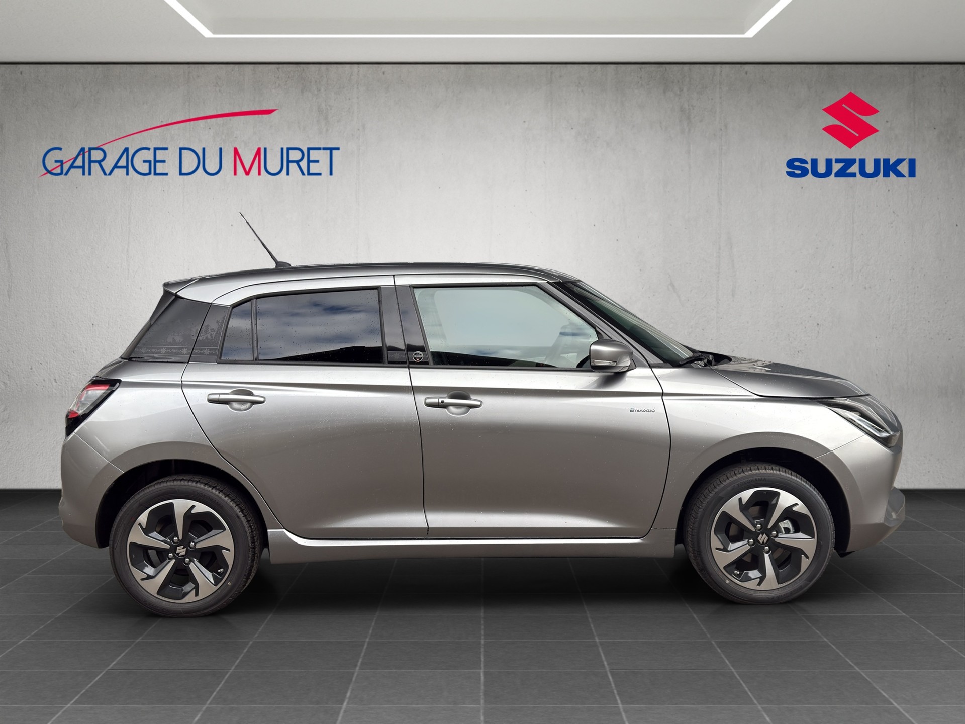 SUZUKI Swift 1.2 Tradizio Top Hybrid 4x4-image-1