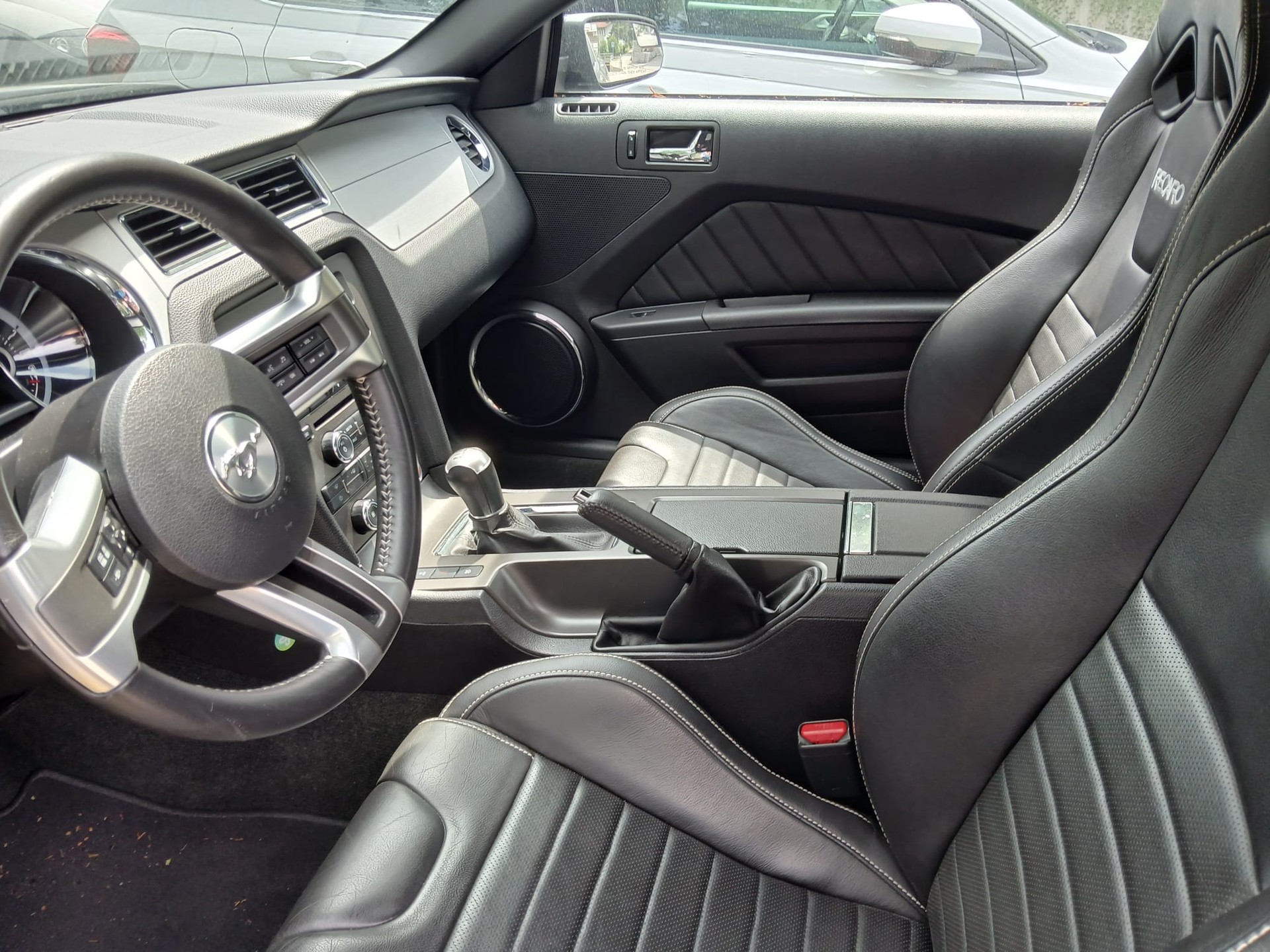 FORD MUSTANG-image-7