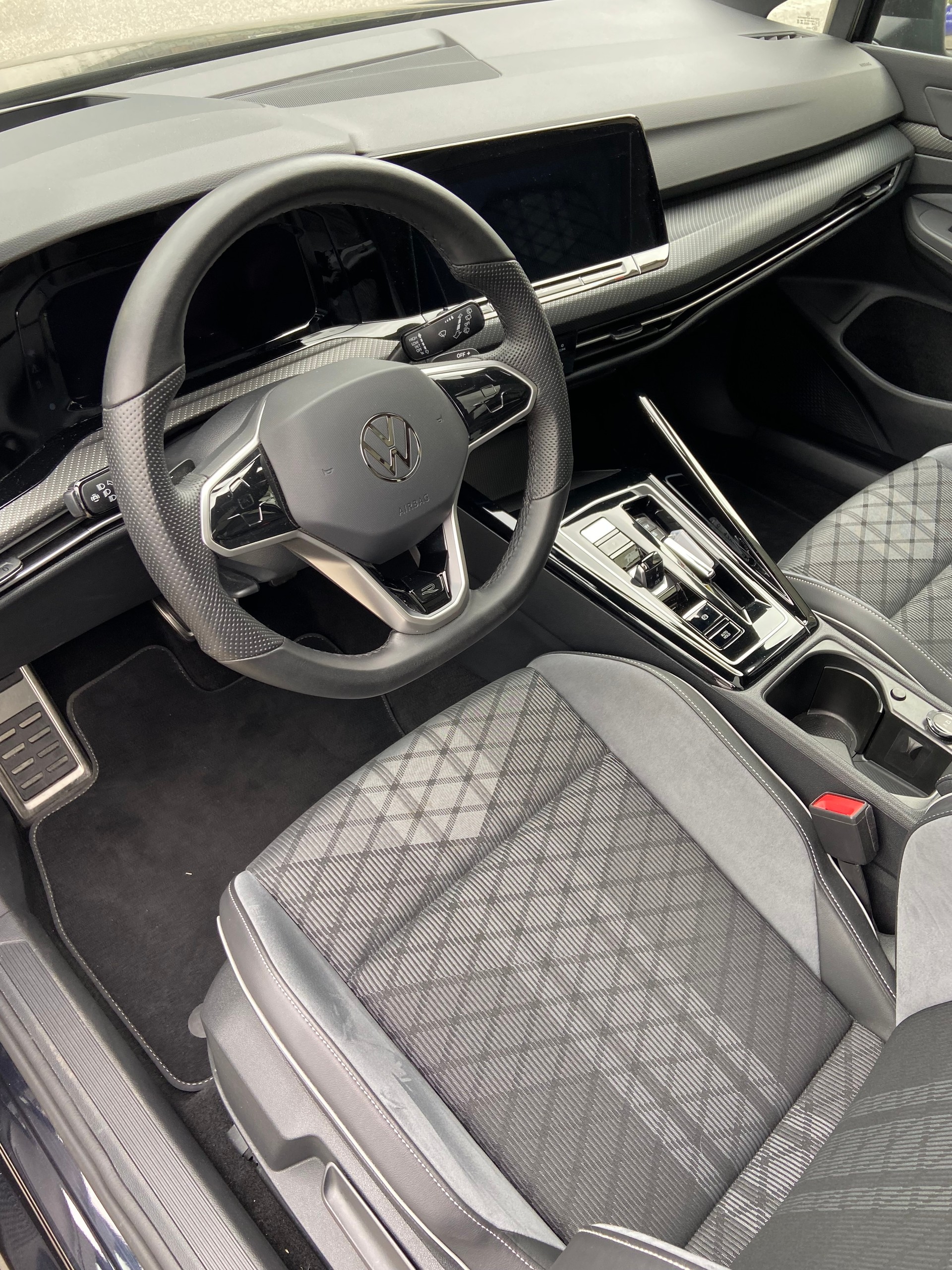 VW Golf Variant 2.0 TSI R-Line DSG-image-7