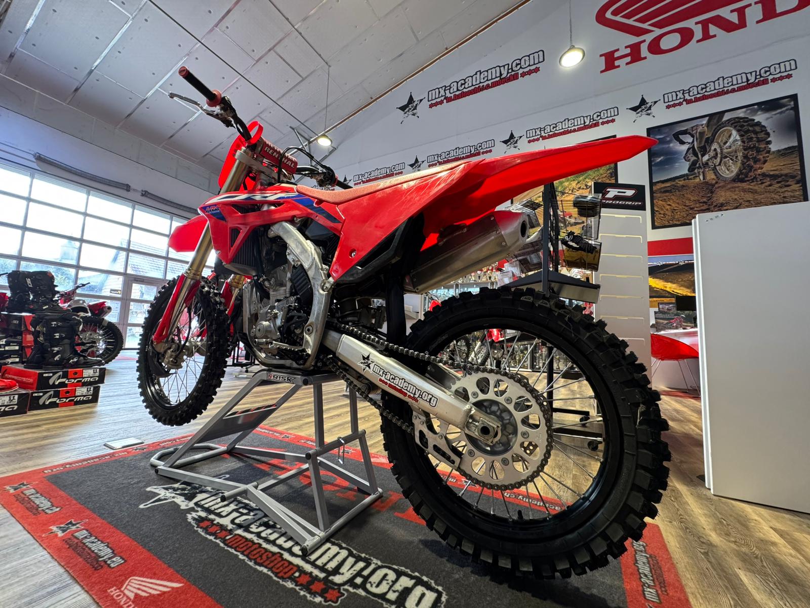 HONDA CRF 250 R *Schulmotorrad*-image-5