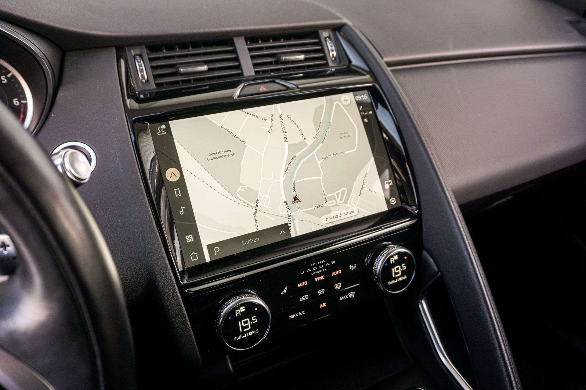 JAGUAR E-Pace 2.0 P200 AWD_102-image-14