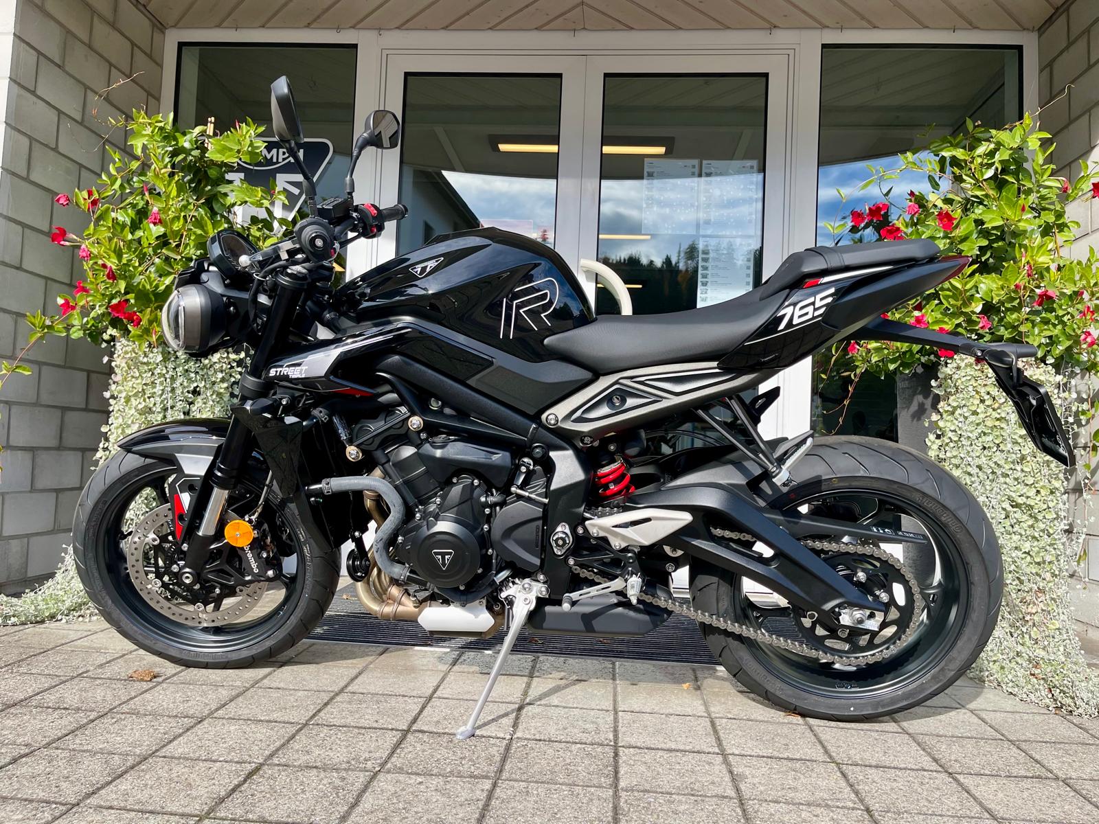 TRIUMPH Street Triple 765 R A2-showroom-element-1