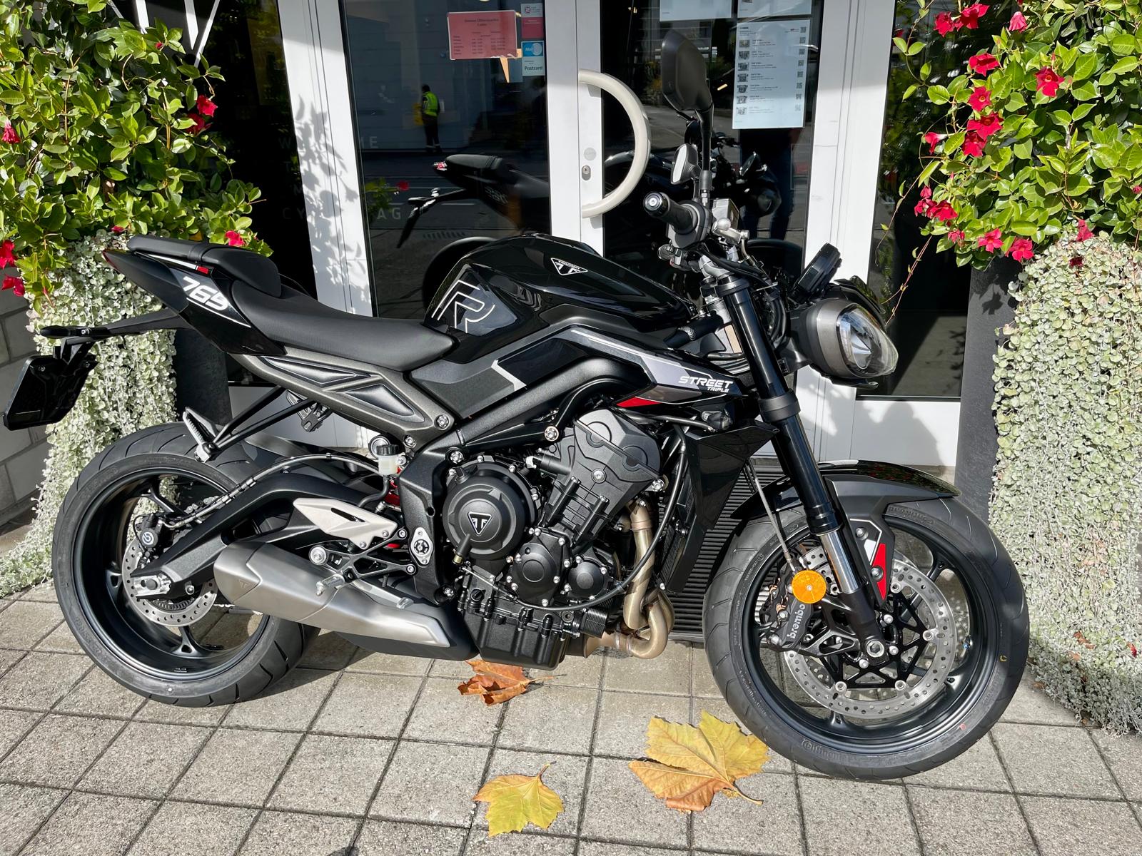 TRIUMPH Street Triple 765 R A2-image-7