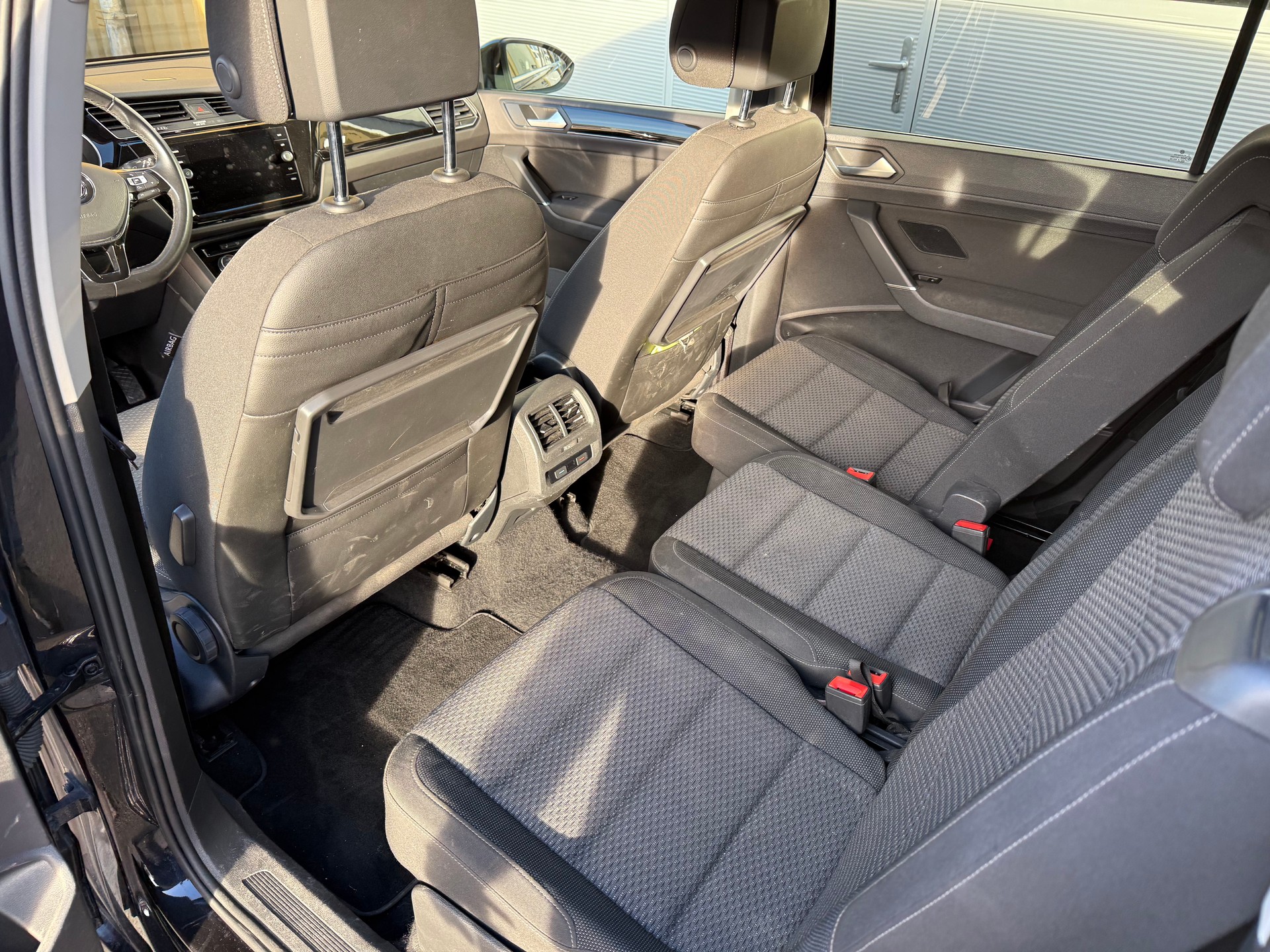 VW Touran 1.4 TSI BlueMotion Technology Family DSG-image-9