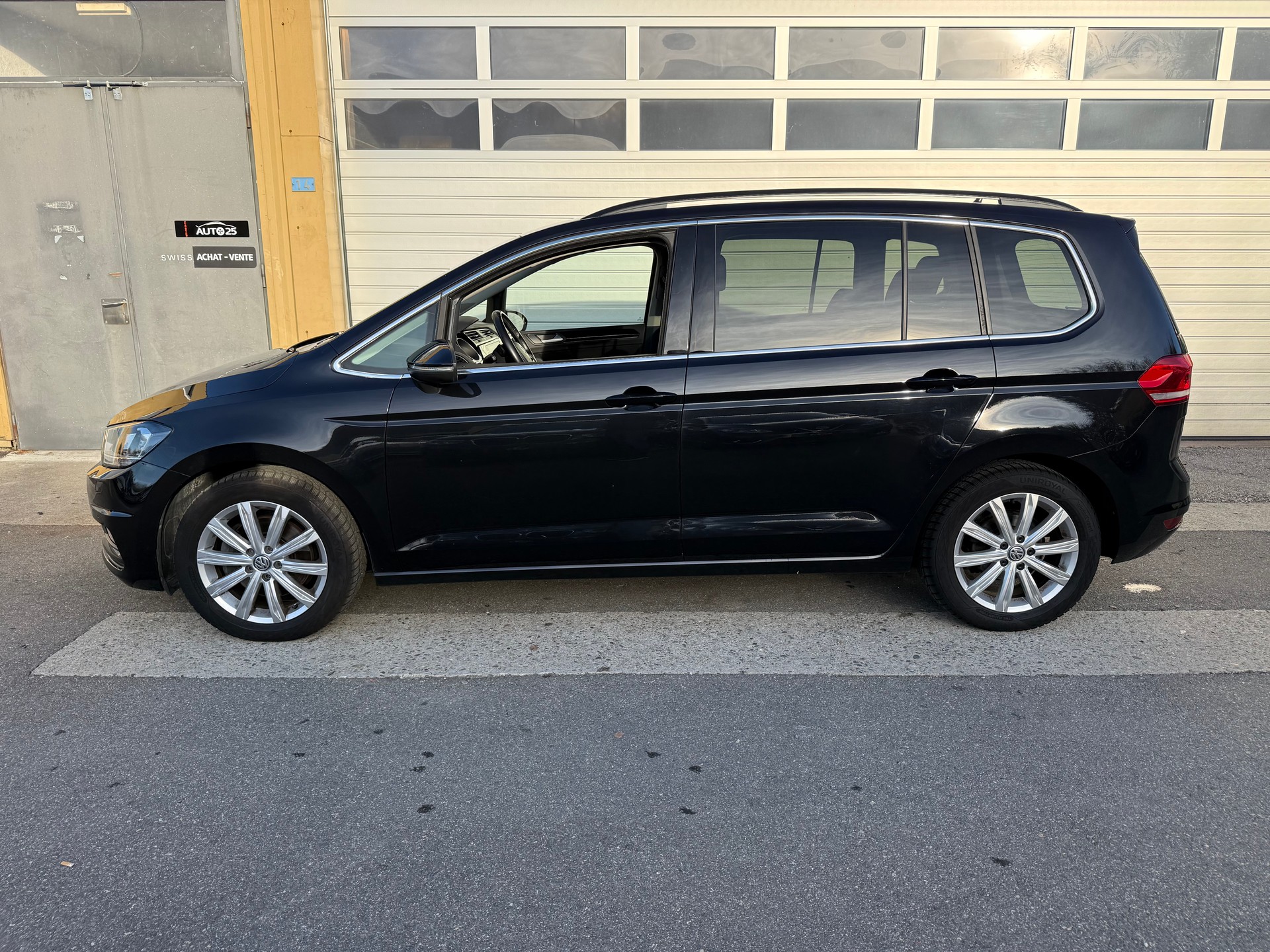 VW Touran 1.4 TSI BlueMotion Technology Family DSG-image-3