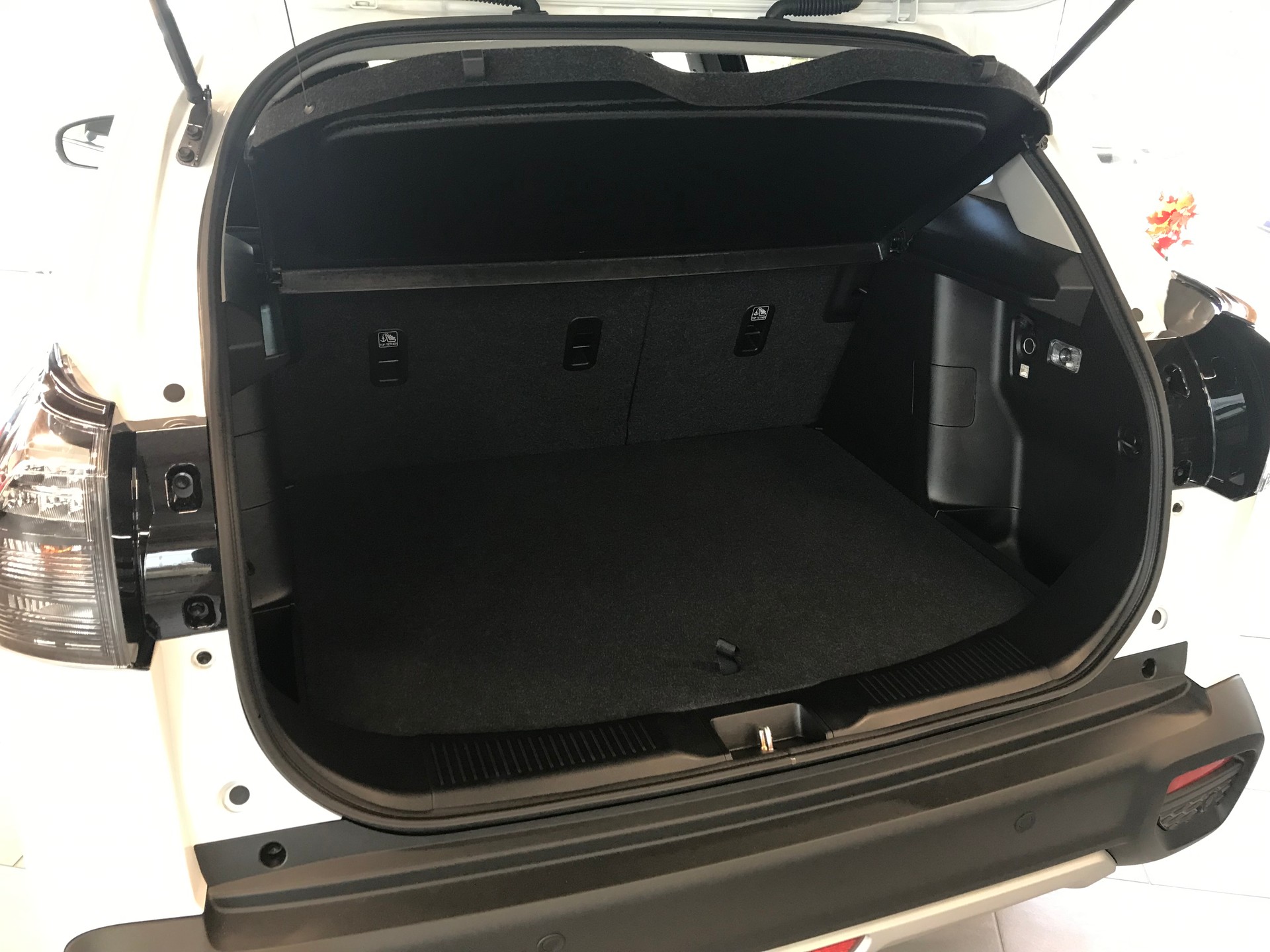 SUZUKI S-Cross 1.4 16V Compact+ MHD 4WD Automatic-image-4