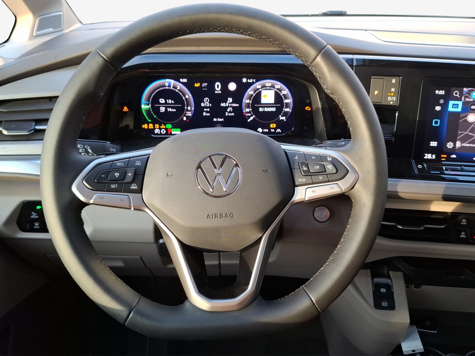 VW Multivan 1.5 eHybrid Life Edition 4Motion DSG-image-9