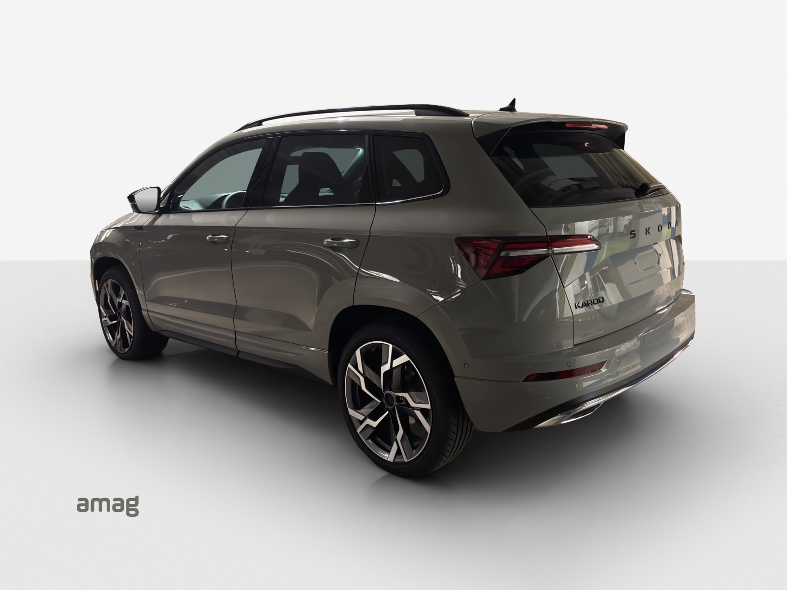 SKODA Karoq 2.0 TSI SportLine 4x4 DSG-image-2