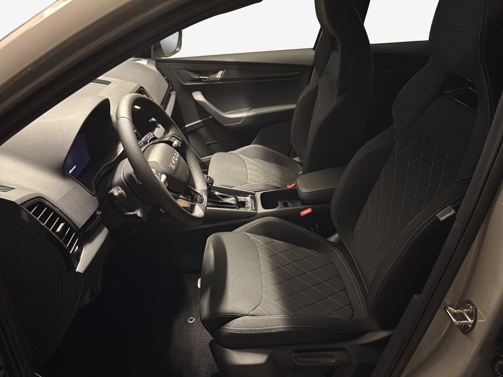SKODA Karoq 2.0 TSI SportLine 4x4 DSG-image-7