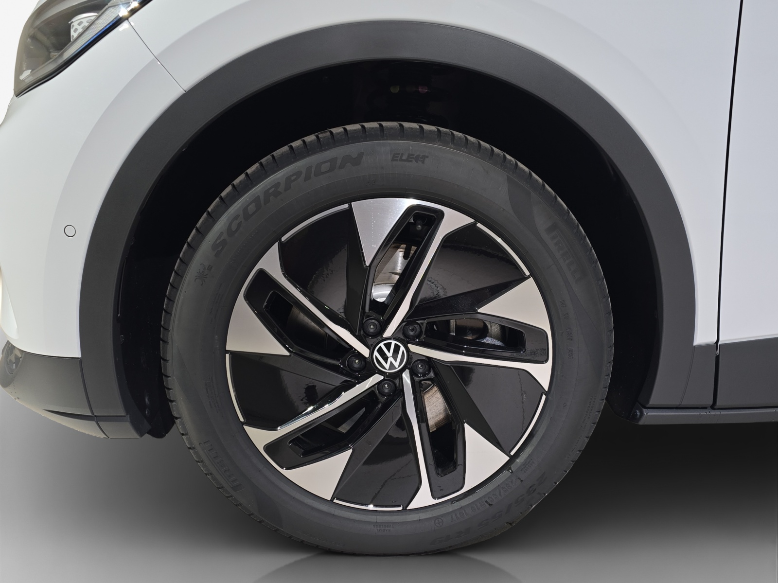 VW ID.4 Pro 77 kWh 4 Motion-image-15