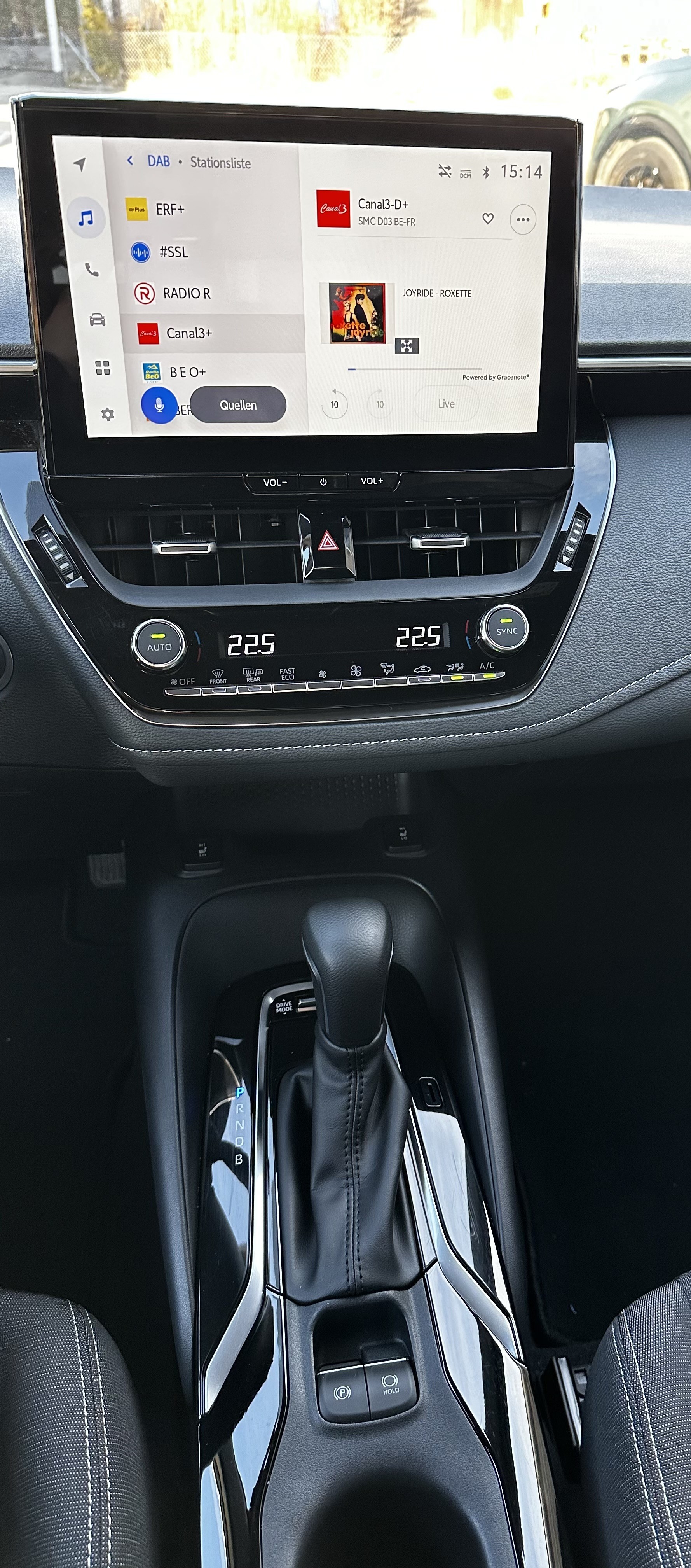 TOYOTA Corolla Touring Sports 1.8 HSD Comfort e-CVT-image-8