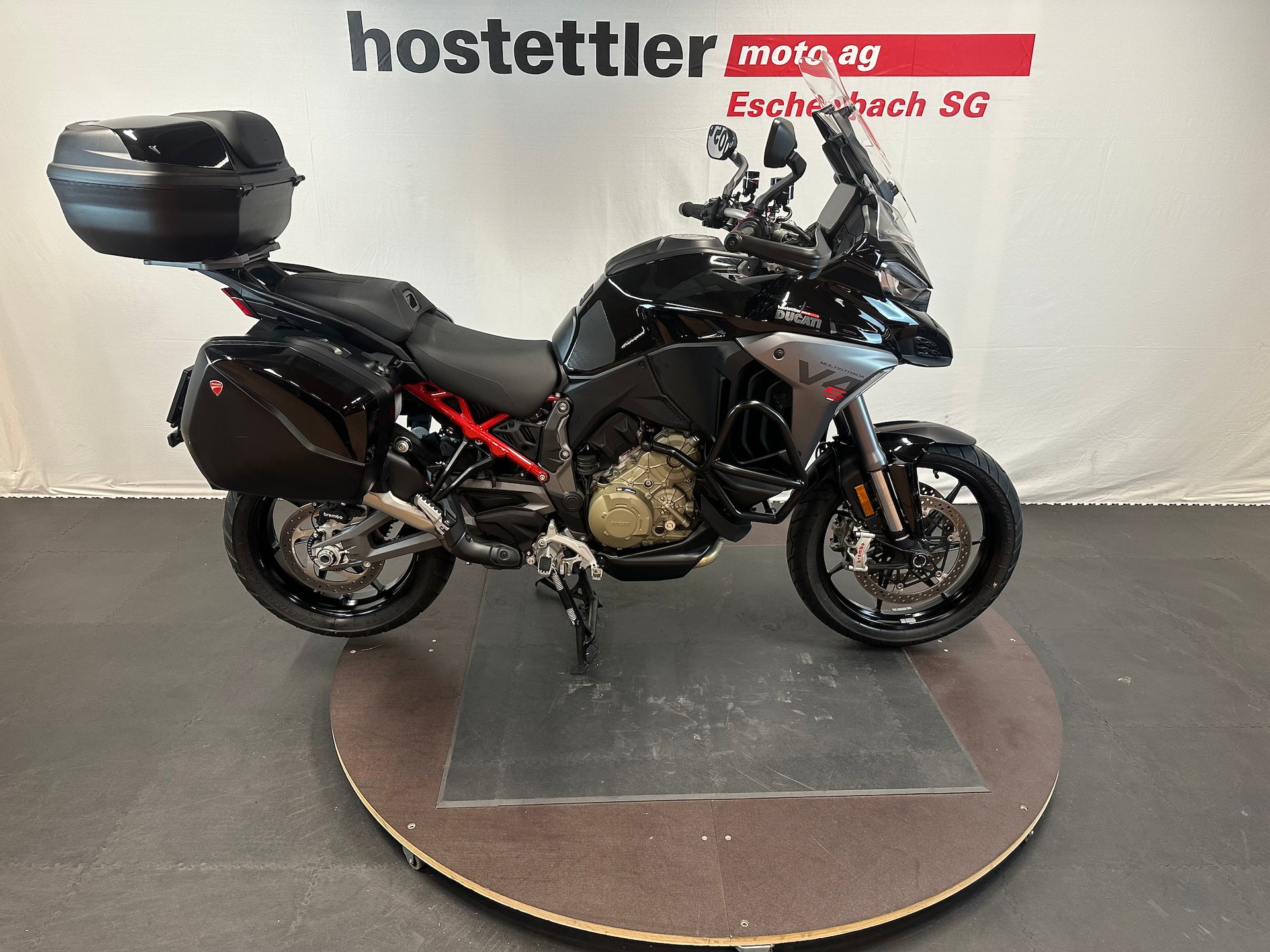 DUCATI Multistrada V4 S-showroom-element-1
