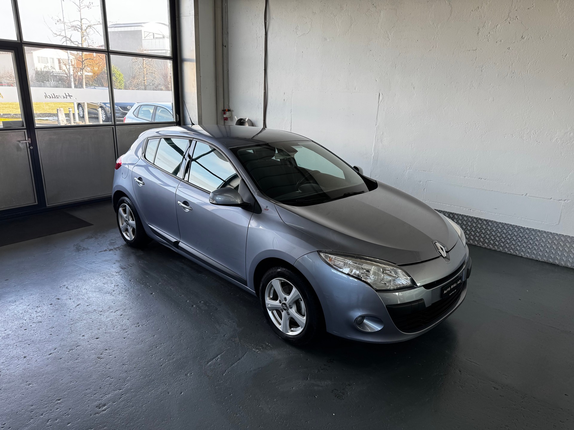 RENAULT Mégane 2.0 16V Dynamique CVT
