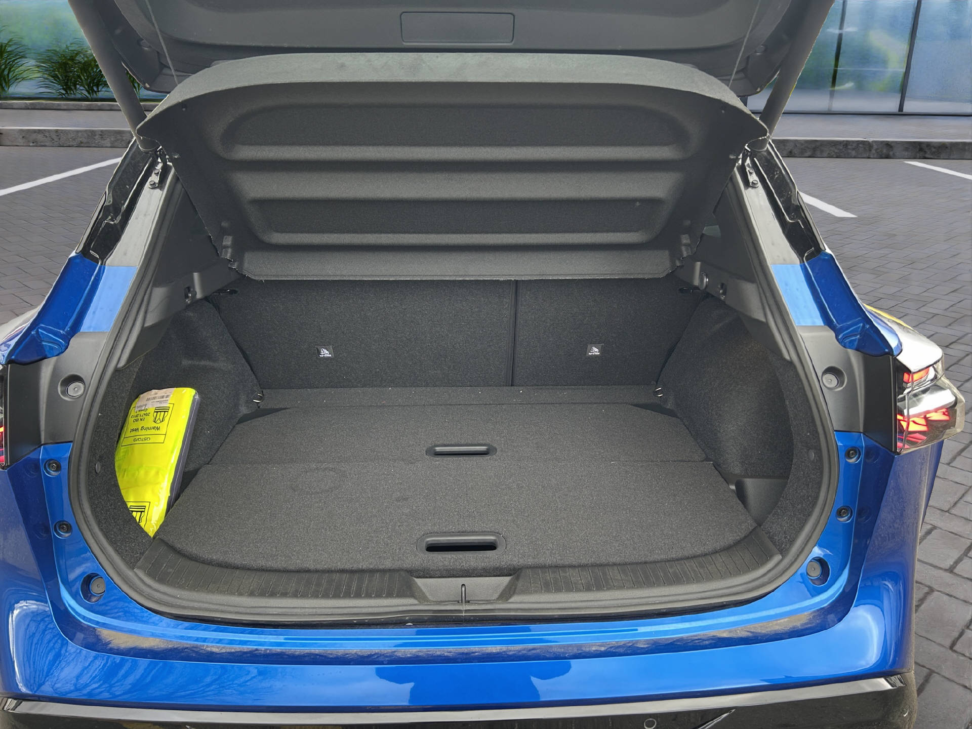 NISSAN Qashqai 1.5 VC-T Tekna-image-15