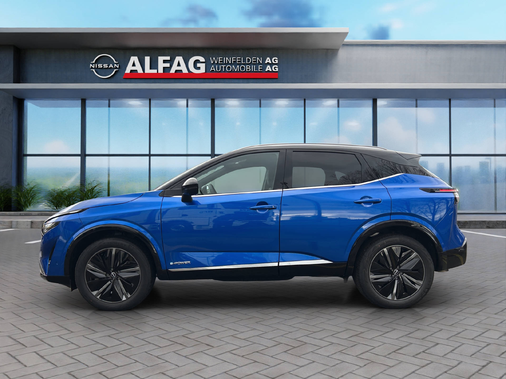NISSAN Qashqai 1.5 VC-T Tekna-showroom-element-2