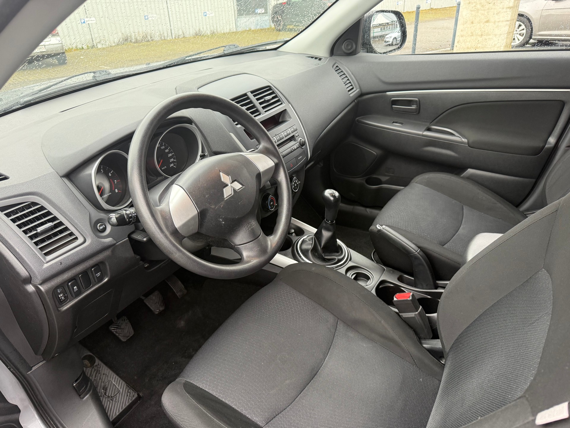 MITSUBISHI ASX 1.6 Super Jubilé 2WD-image-6