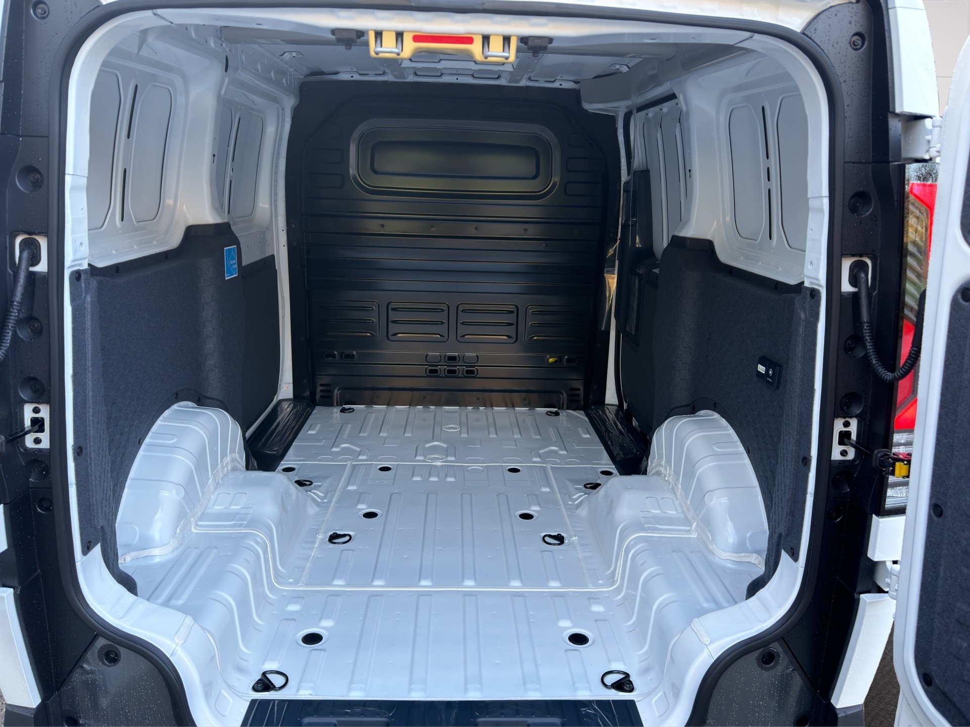 KIA CARGO 71.2 kWh ELITE-image-11