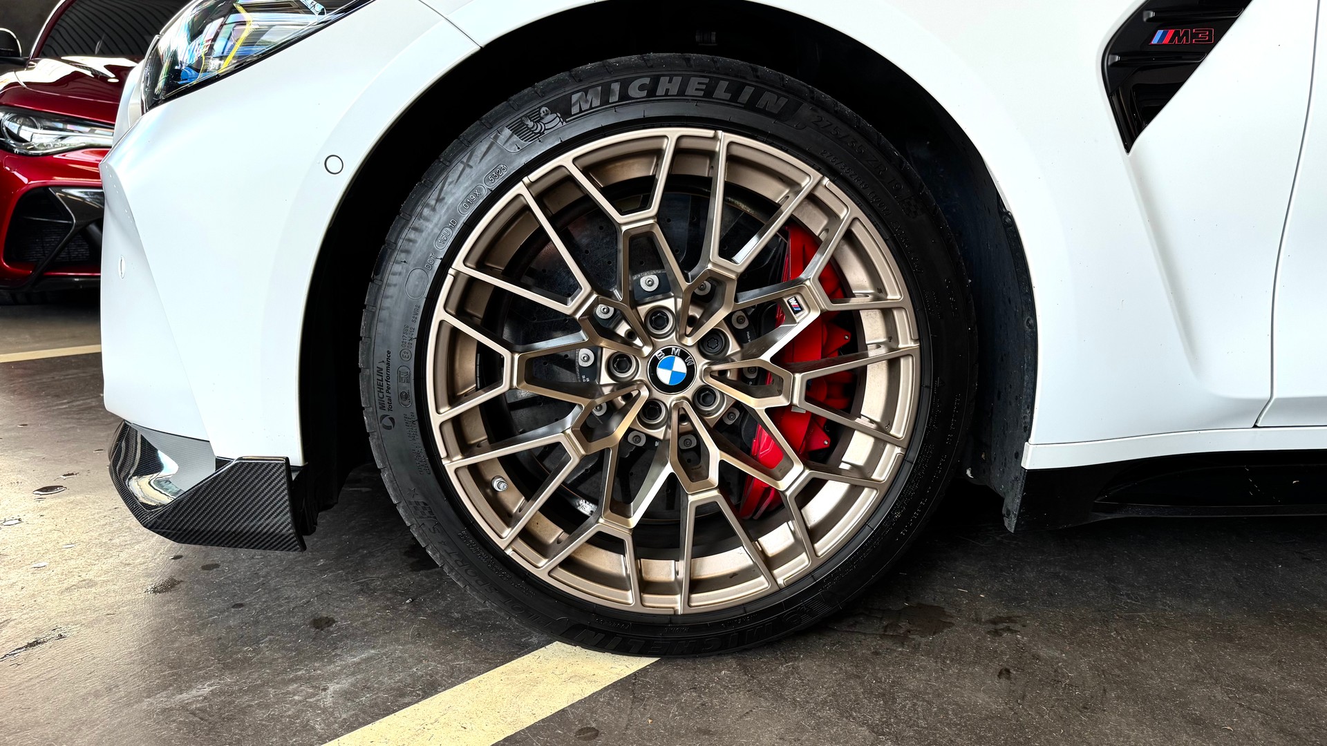 BMW M3 CS-image-5