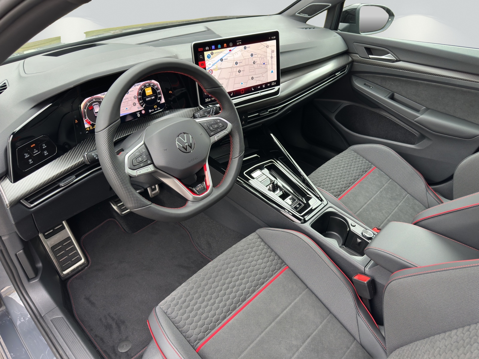 VW Golf 2.0 TSI GTI Clubsport DSG-image-4