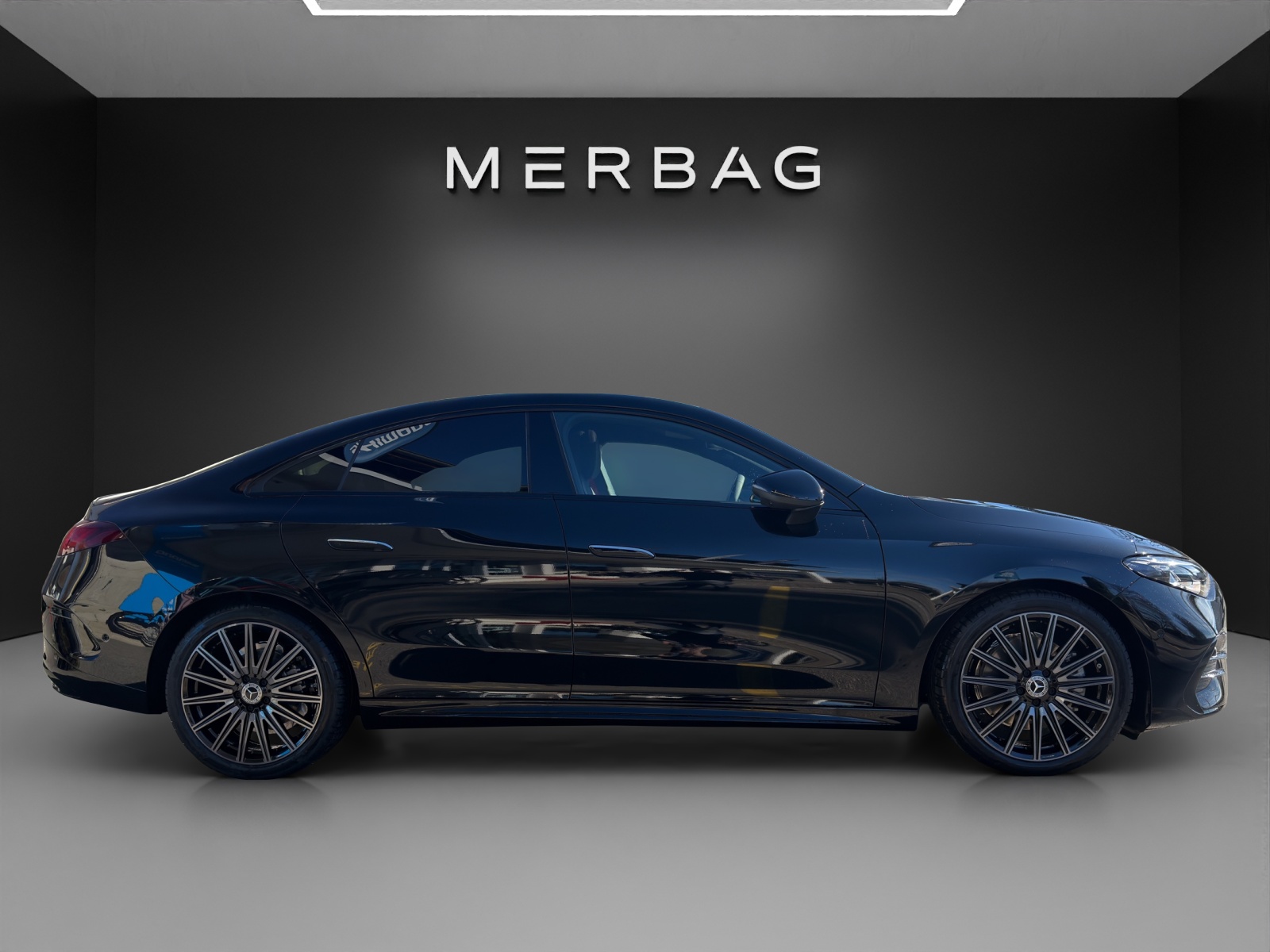 MERCEDES-BENZ CLA 200 8G-DCT 4Matic-image-1