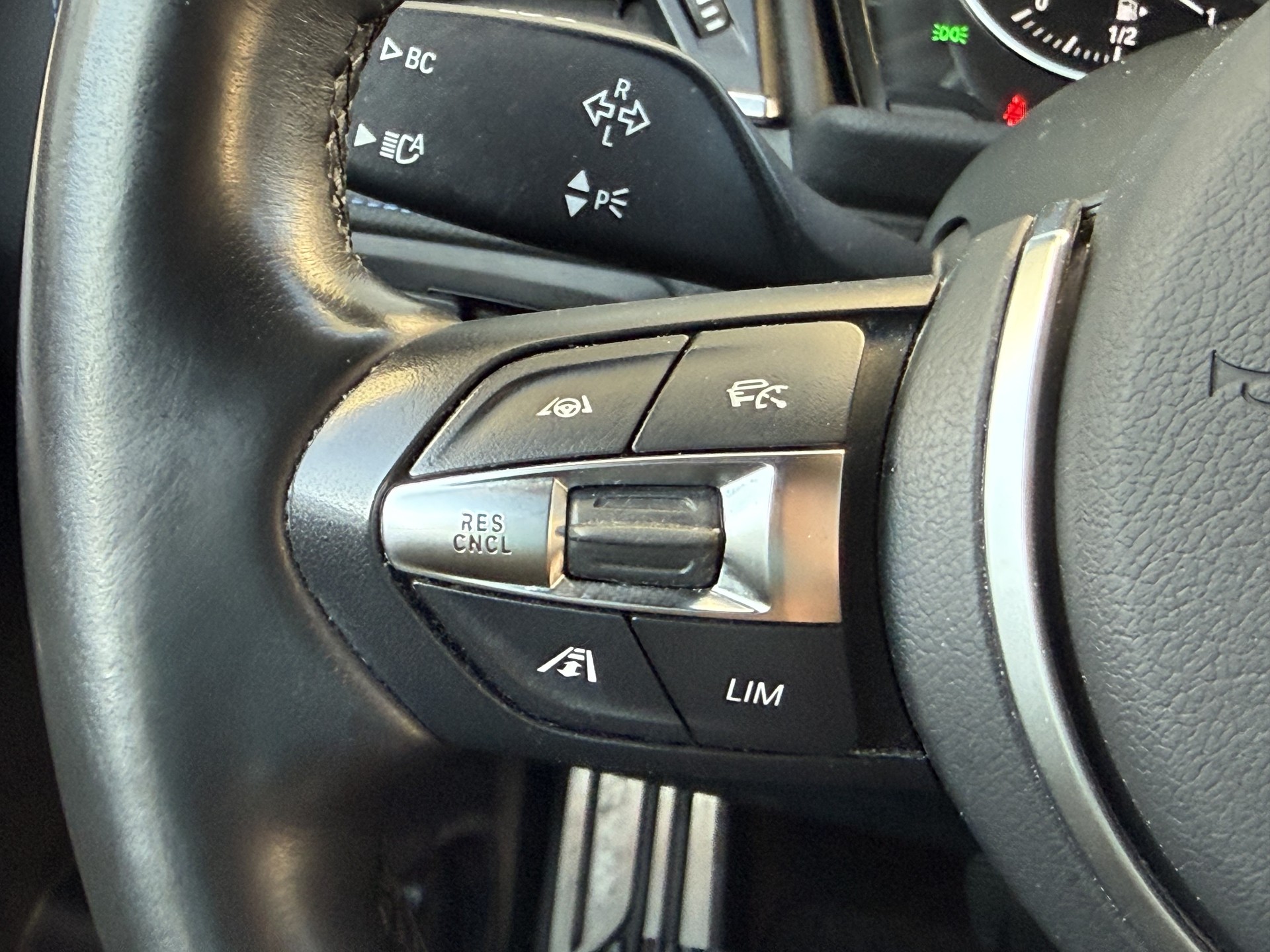 BMW 225xe iPerformance Active Tourer M Sport Aut.-image-12