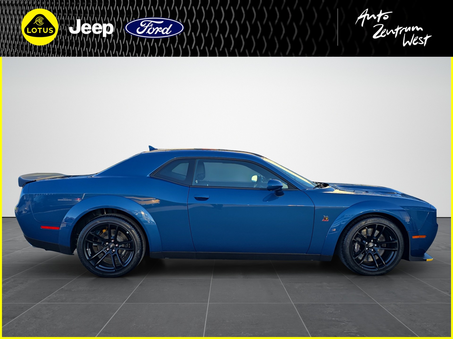 DODGE Challenger 6.4 V8 R/T ScatPack Widebody-image-5