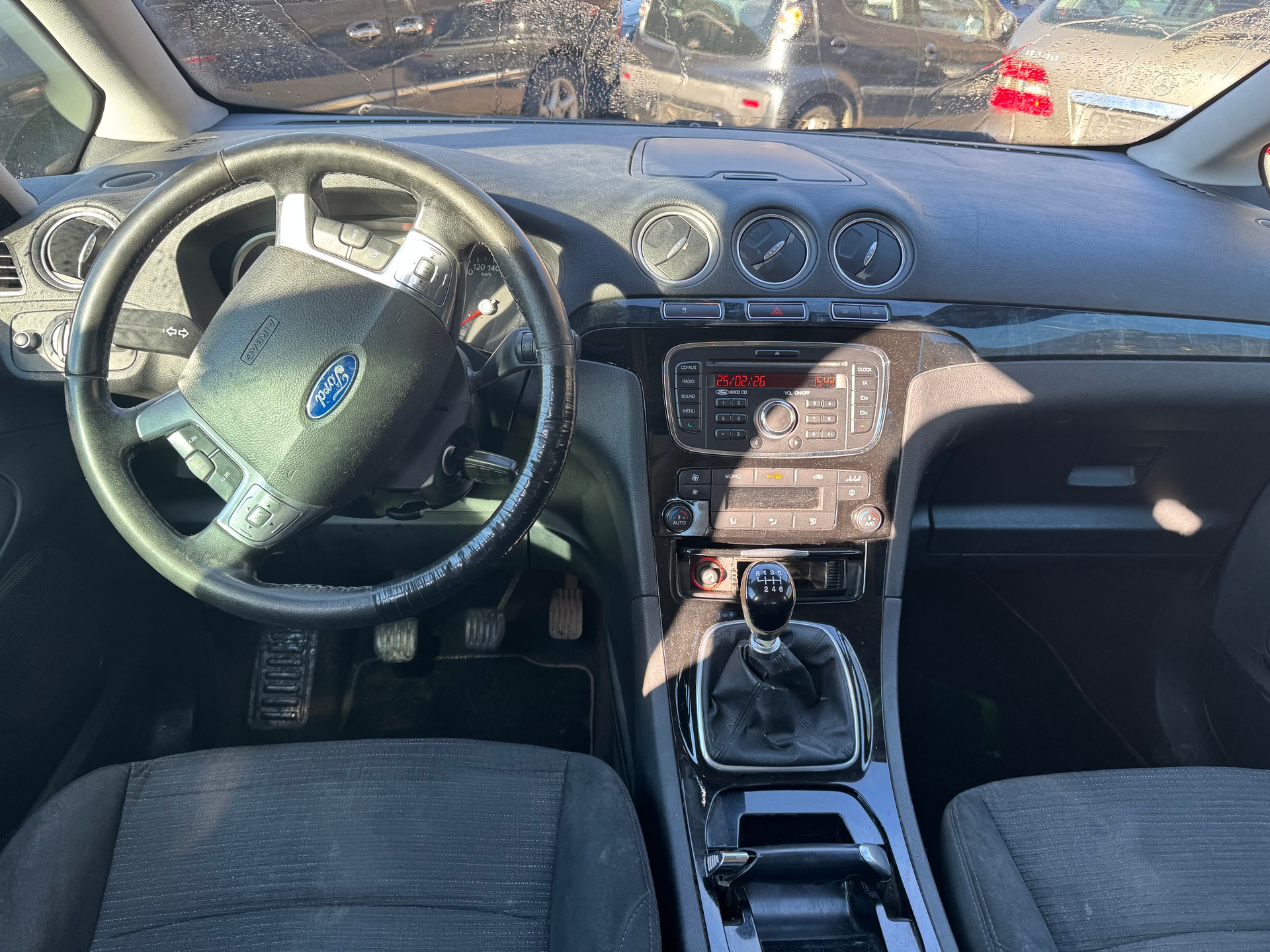 FORD Galaxy 2.0 TDCi Ghia-image-7