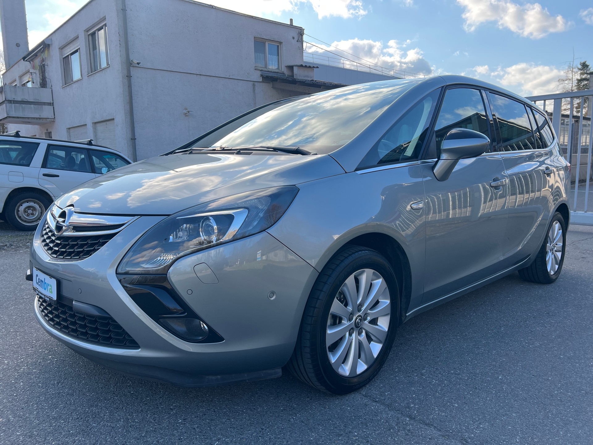 OPEL Zafira Tourer 1.6i 16V Turbo Cosmo Automatic 7-Plätzer-image-0