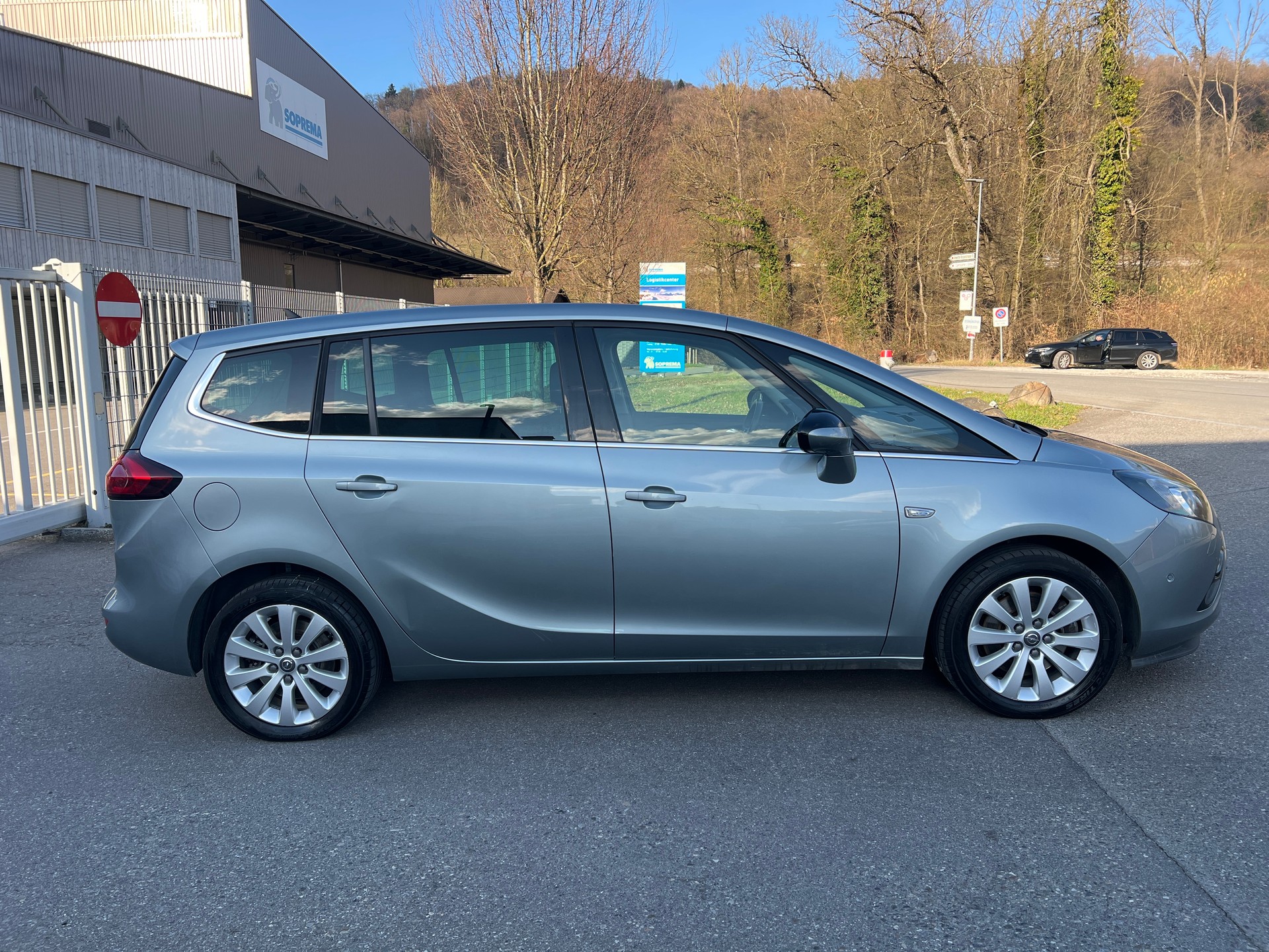 OPEL Zafira Tourer 1.6i 16V Turbo Cosmo Automatic 7-Plätzer-image-3