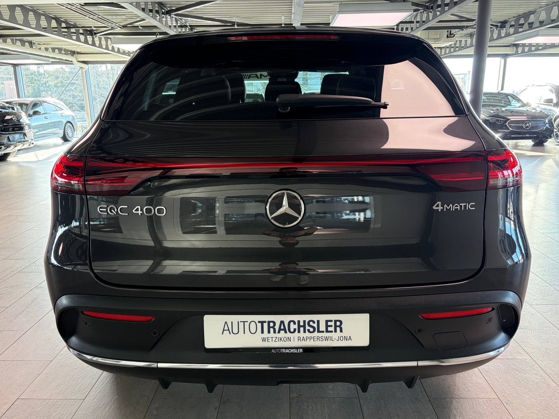 MERCEDES-BENZ EQC 400 4Matic-image-4