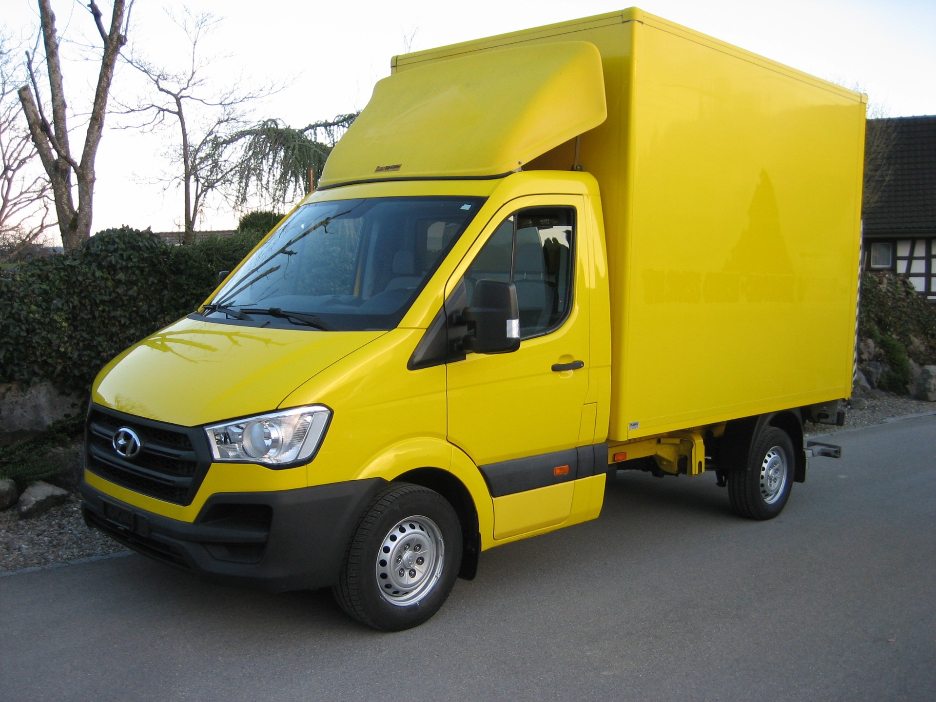 HYUNDAI H350 2.5 CRDi Amplia L2