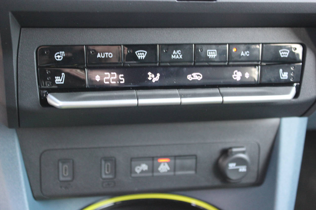 FIAT Grande Panda 1.2 Hybrid Icon-image-11