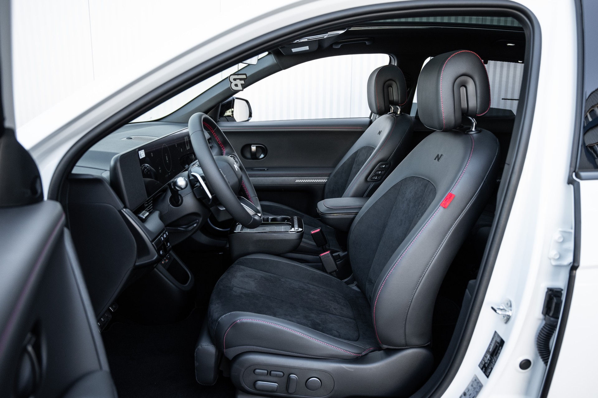 HYUNDAI Ioniq 5 N-Line 84kWh 4WD Bucher Edition-image-10
