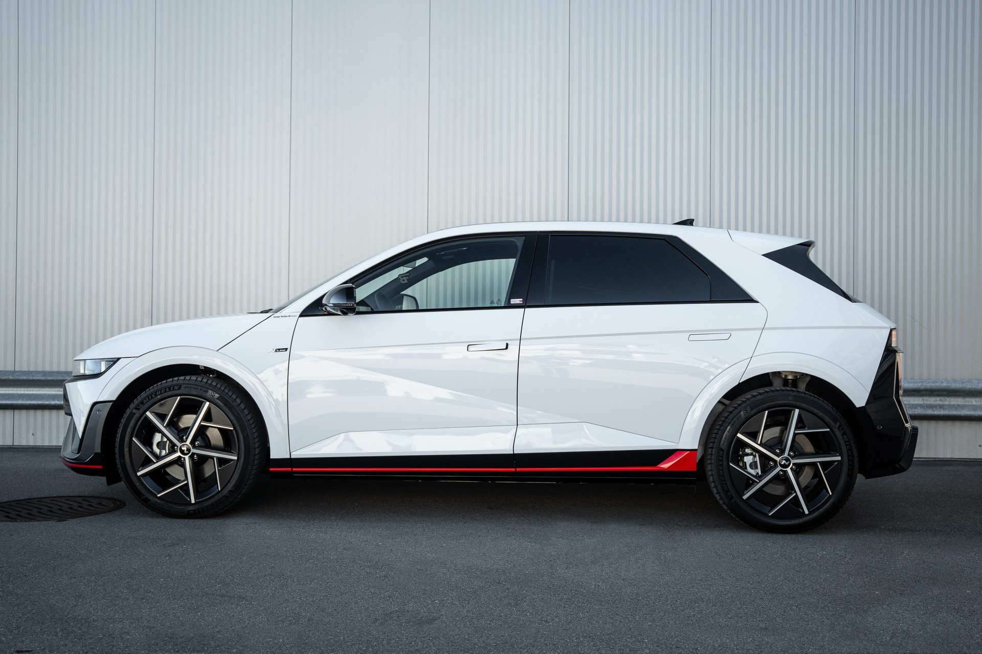 HYUNDAI Ioniq 5 N-Line 84kWh 4WD Bucher Edition-showroom-element-3