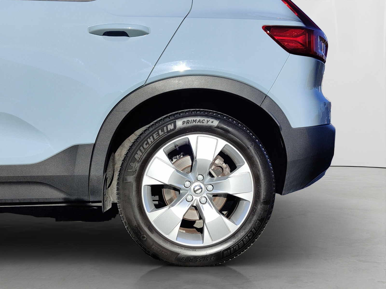 VOLVO XC40 2.0 D4 Momentum AWD-image-15