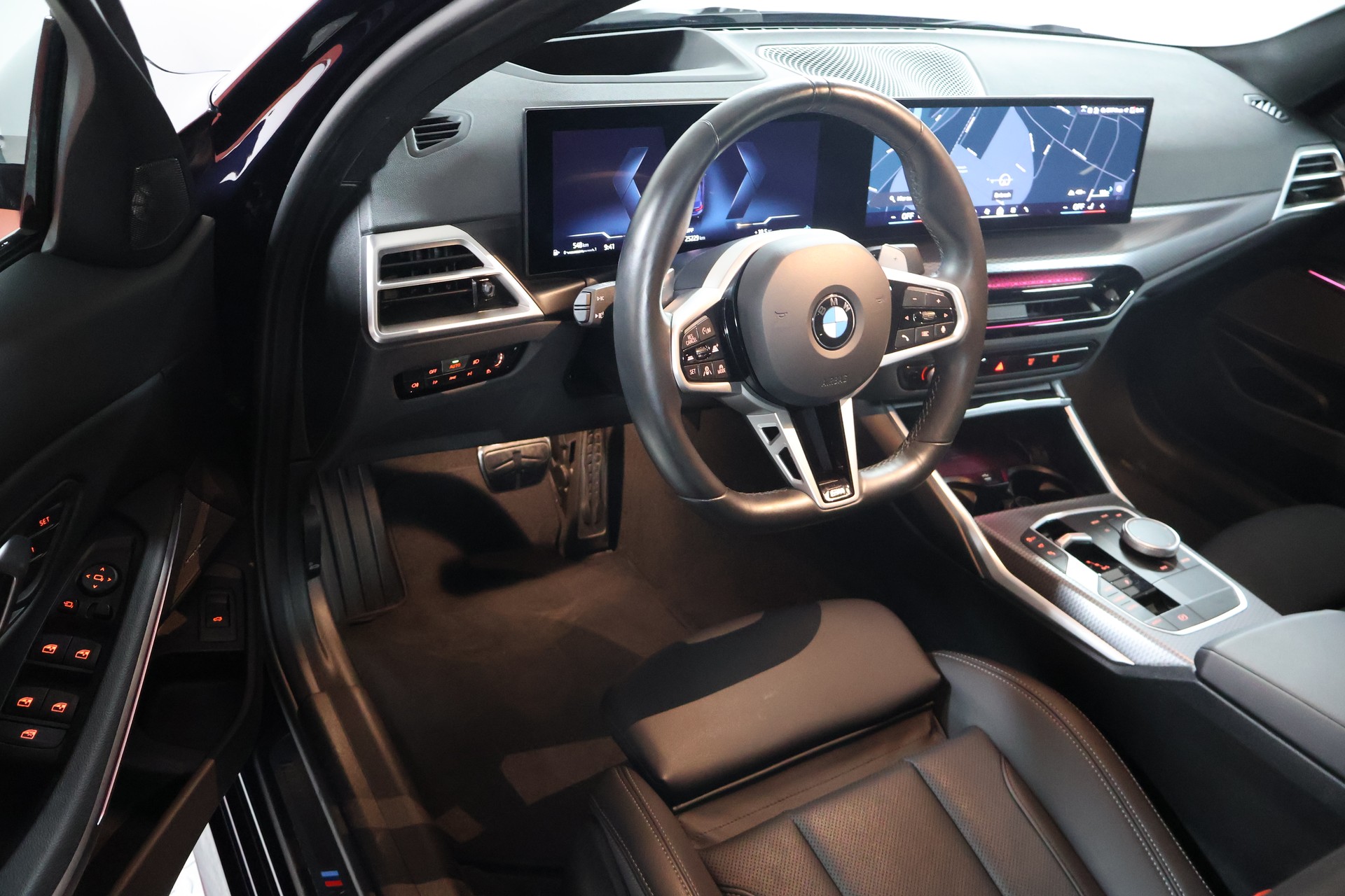 BMW 320d xDrive 48V Steptronic M Sport Pro-image-9